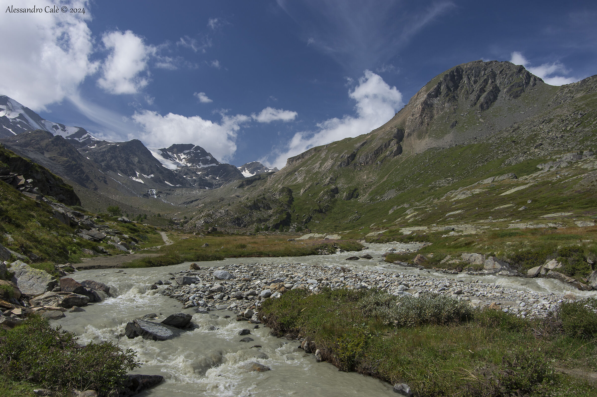 Going up to the Martello 4961 hut