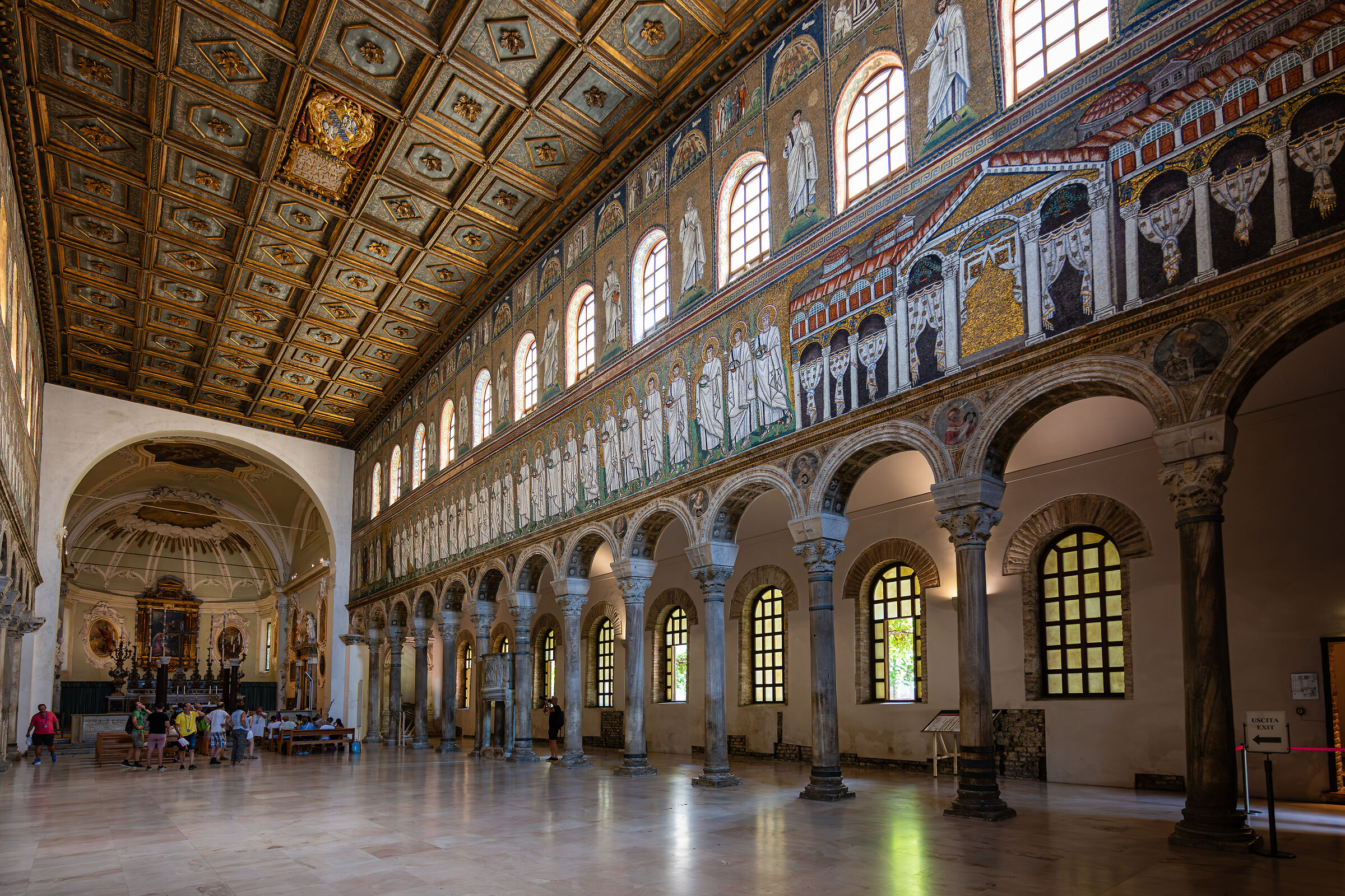 Basilca di Sant' Apollinare Nuovo Ravenna