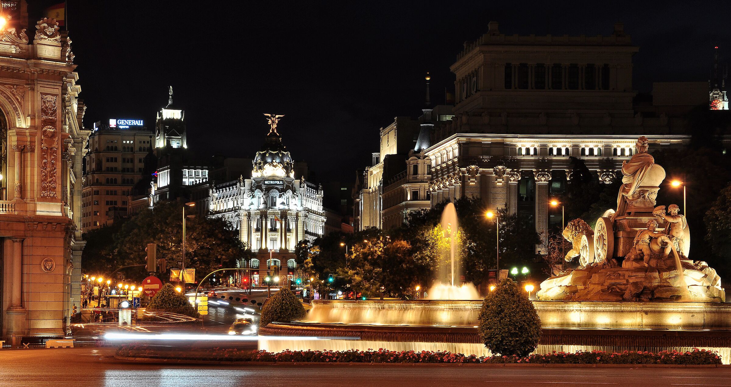 Madrid , Plaza de Cibeles y Gran Via