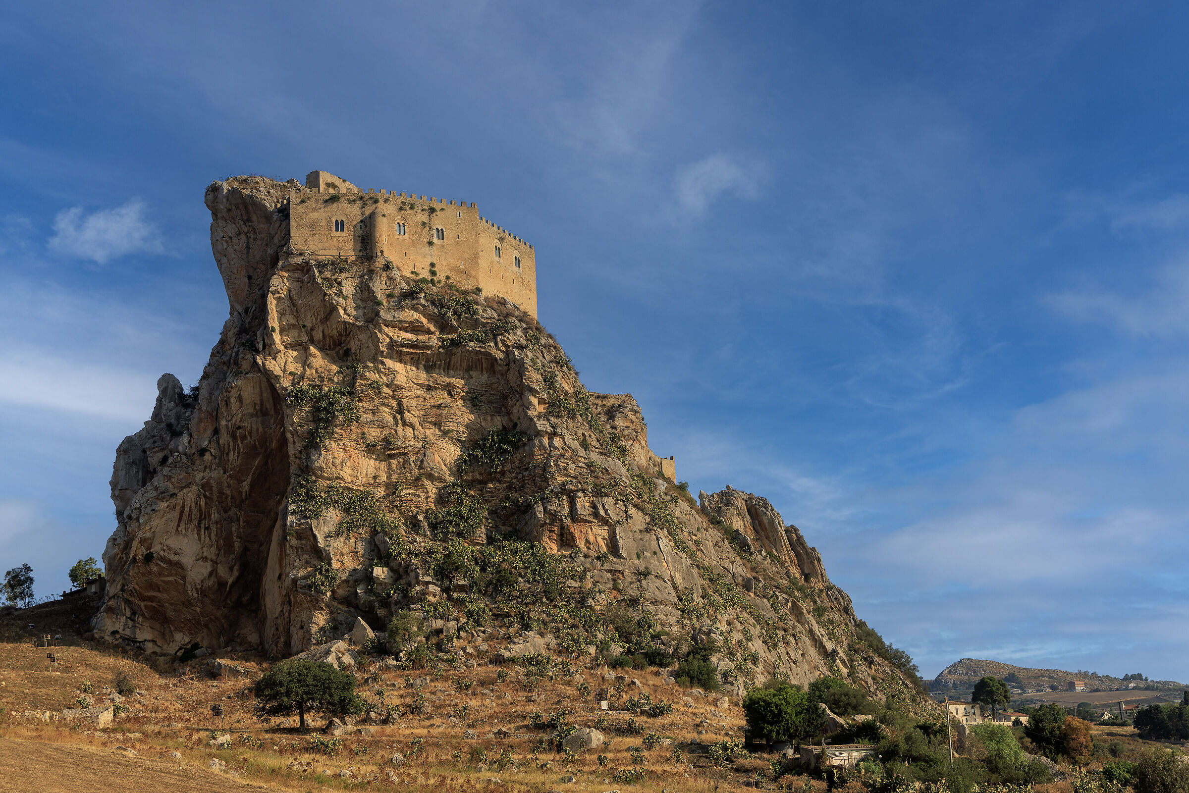 Castle of Manfredi Chiramonte (xlll century)