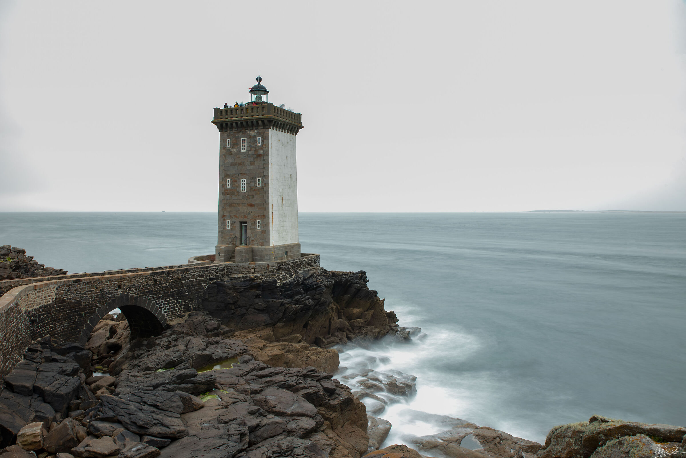 White sky in Kermorvan