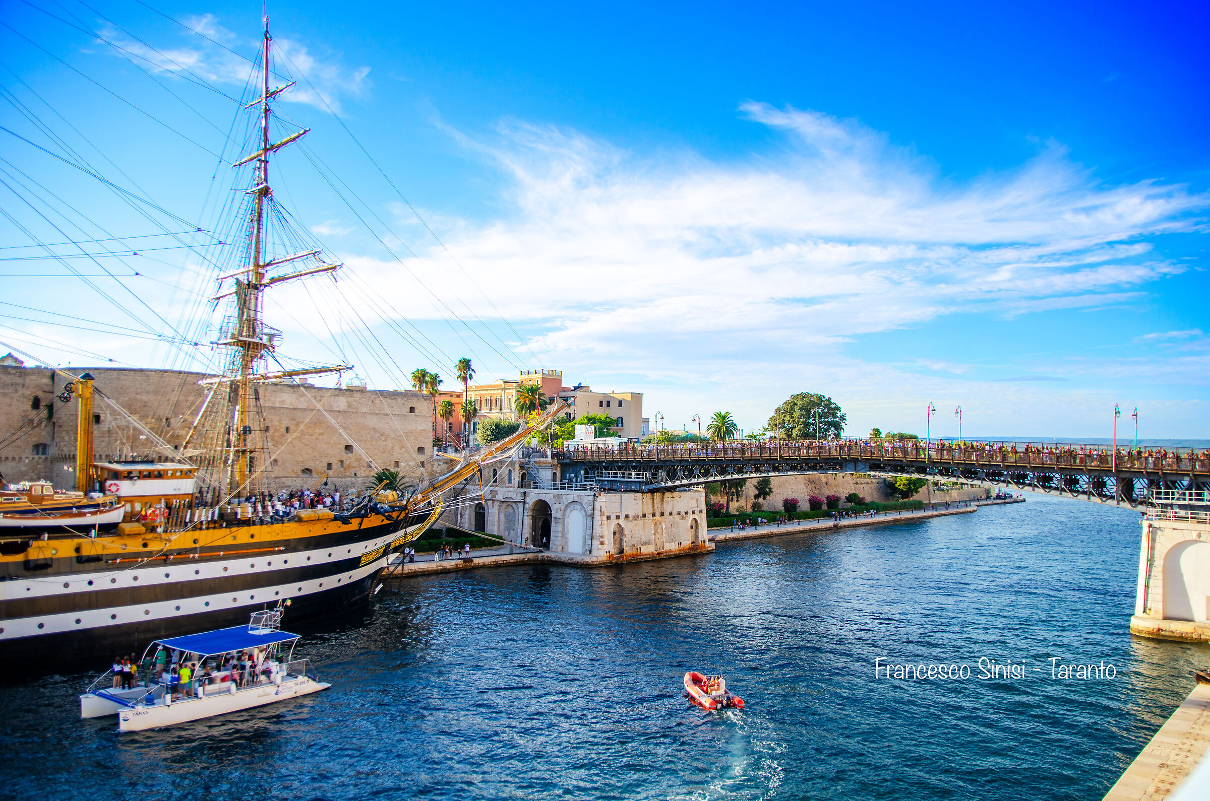 Nave Amerigo Vespucci - Taranto Ponte Girevole