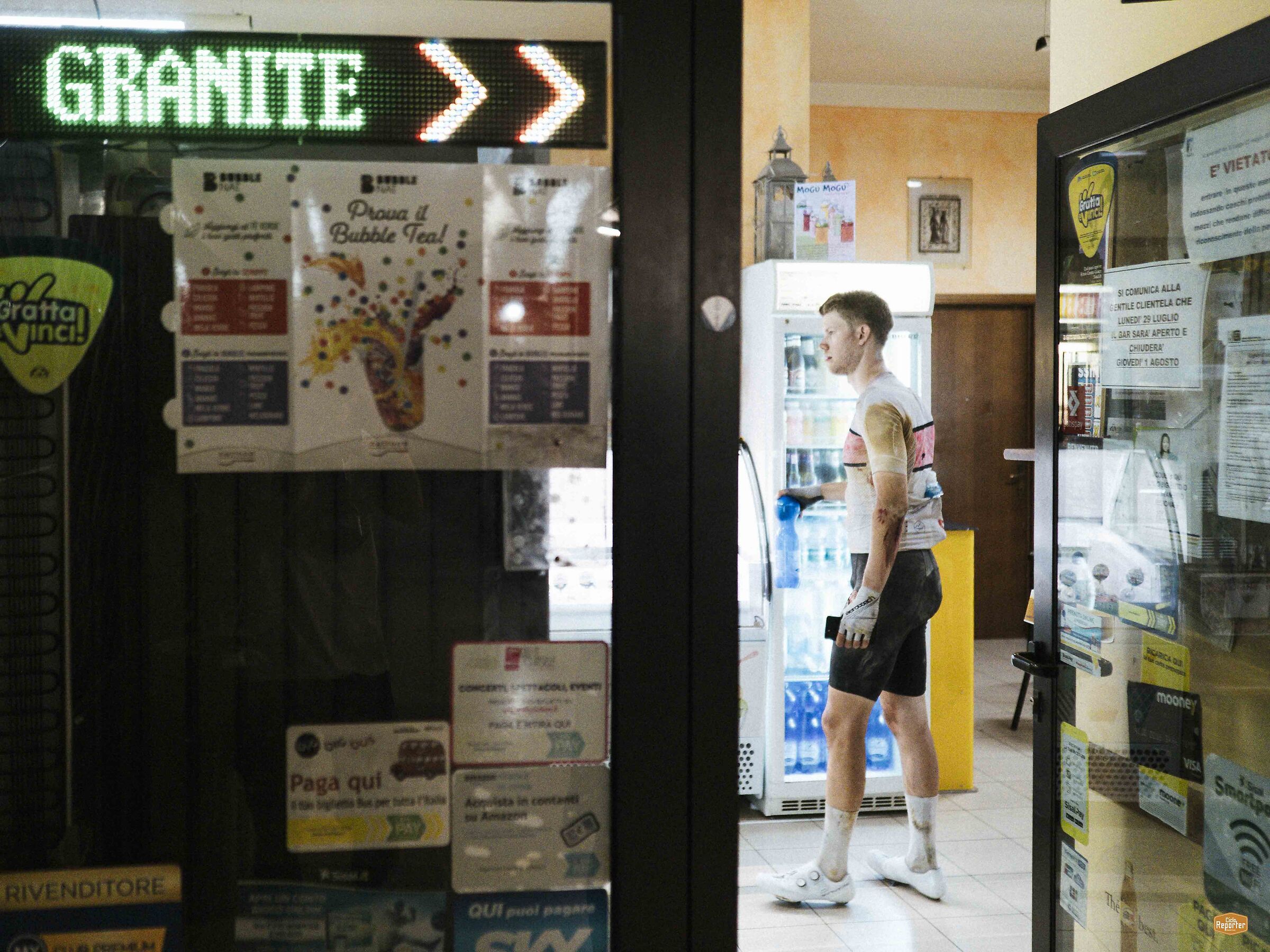 Via Race - Eivind crashes, Asciano