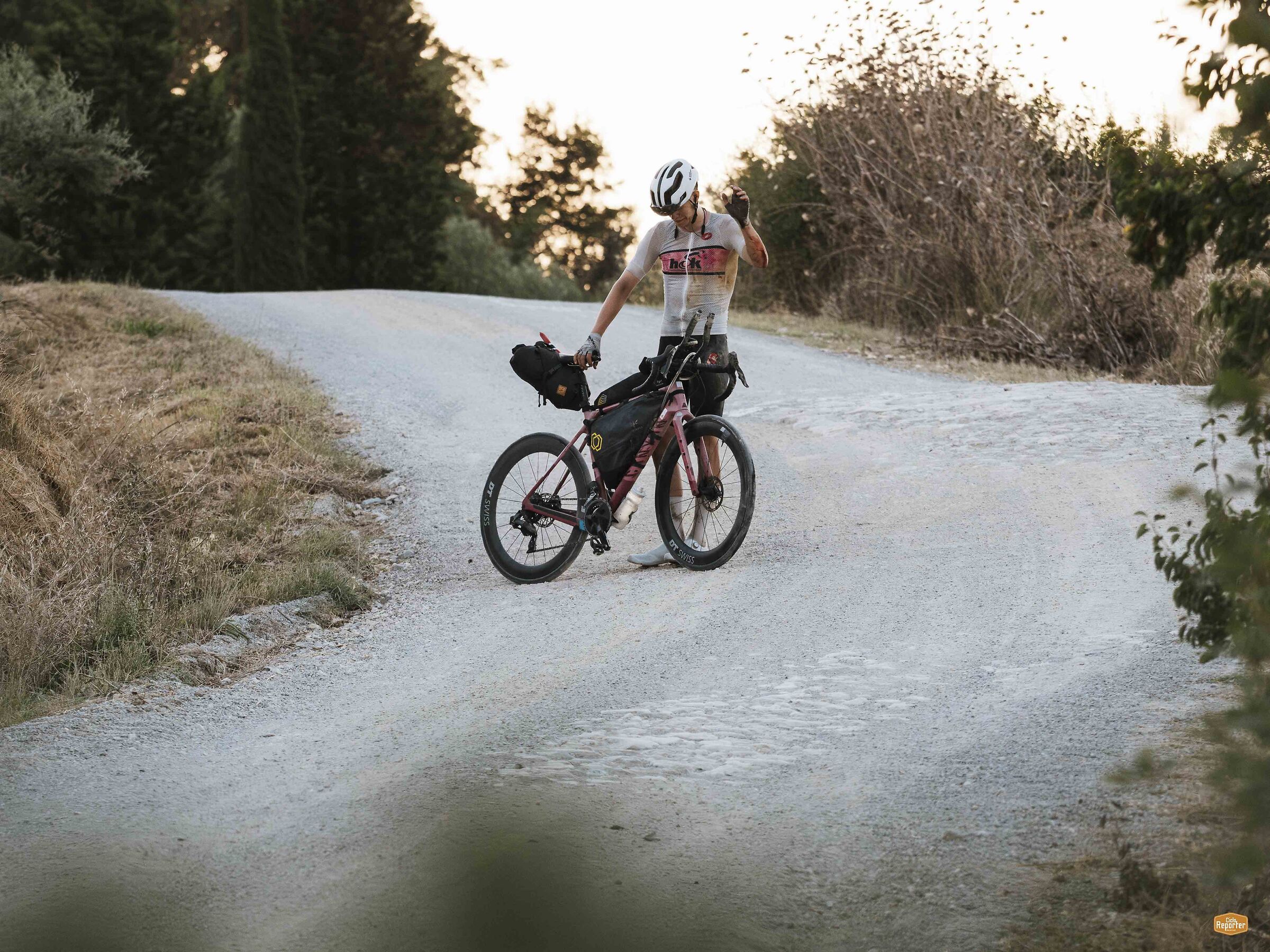 Via Race - Eivind crashes, Asciano