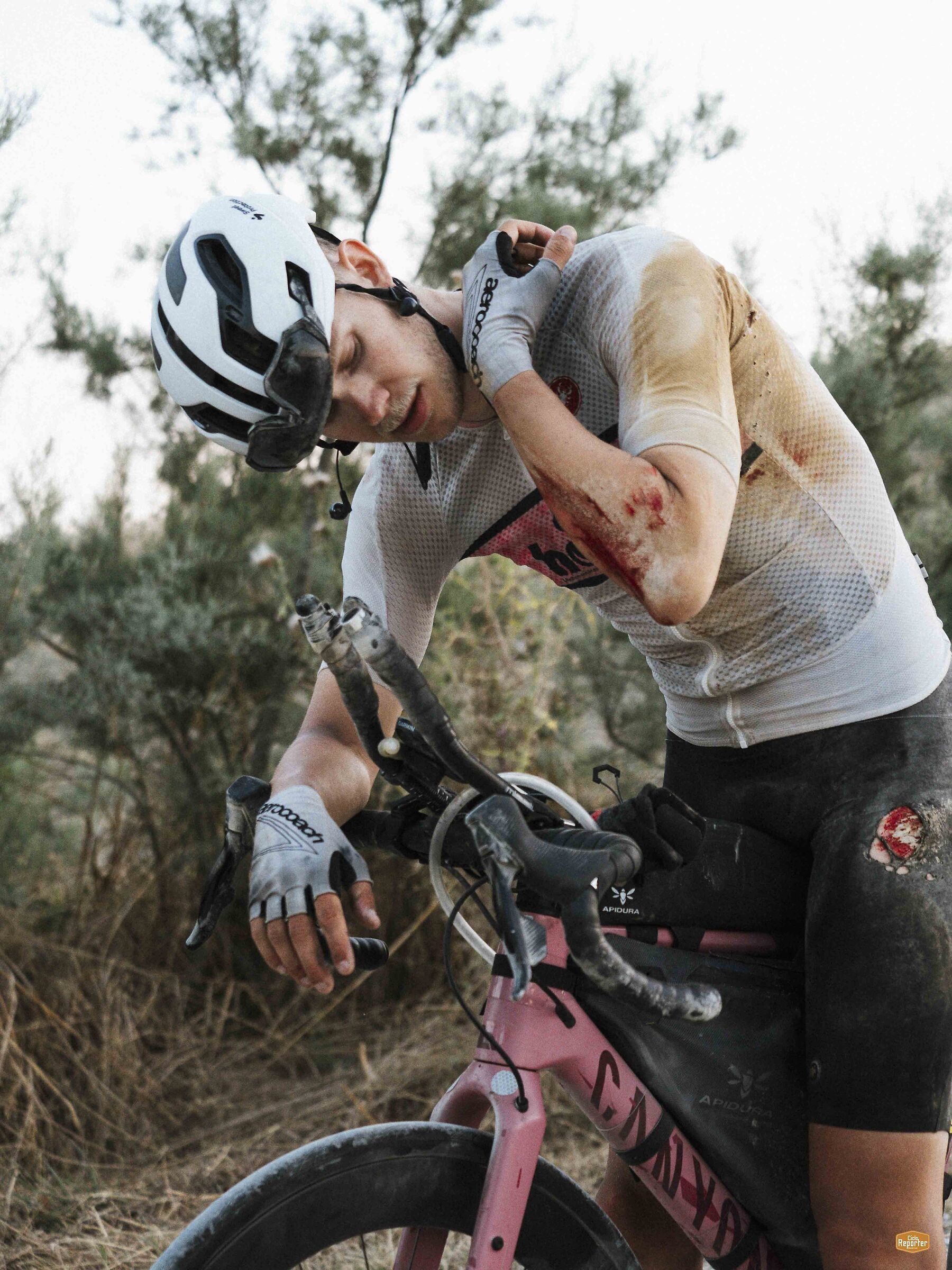 Via Race - Eivind crashes, Asciano