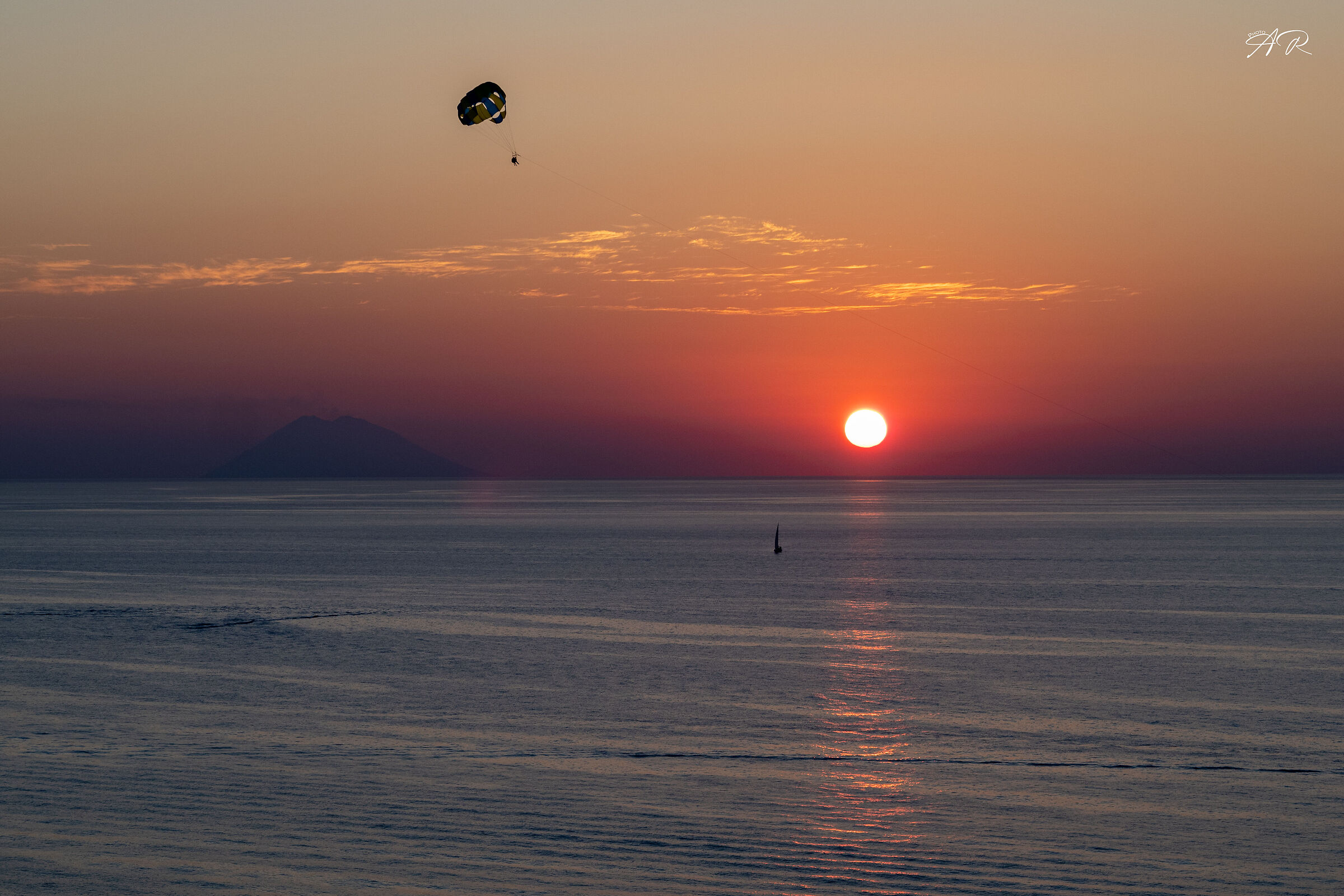 Tramonto su Stromboli