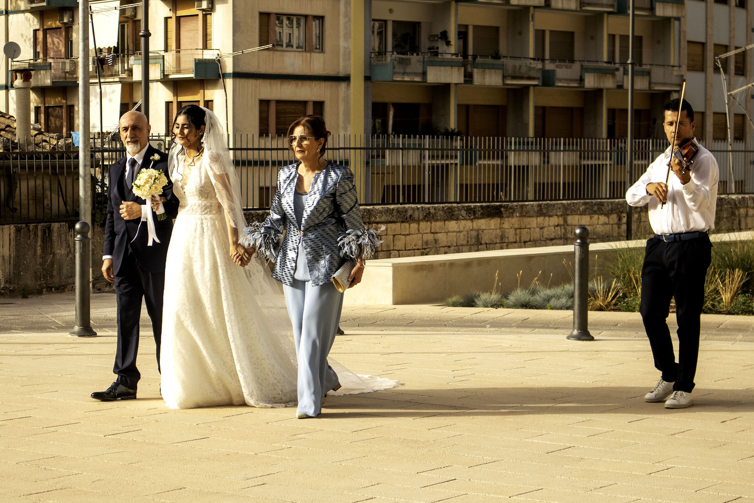 Scene from a wedding - the arrival of the bride