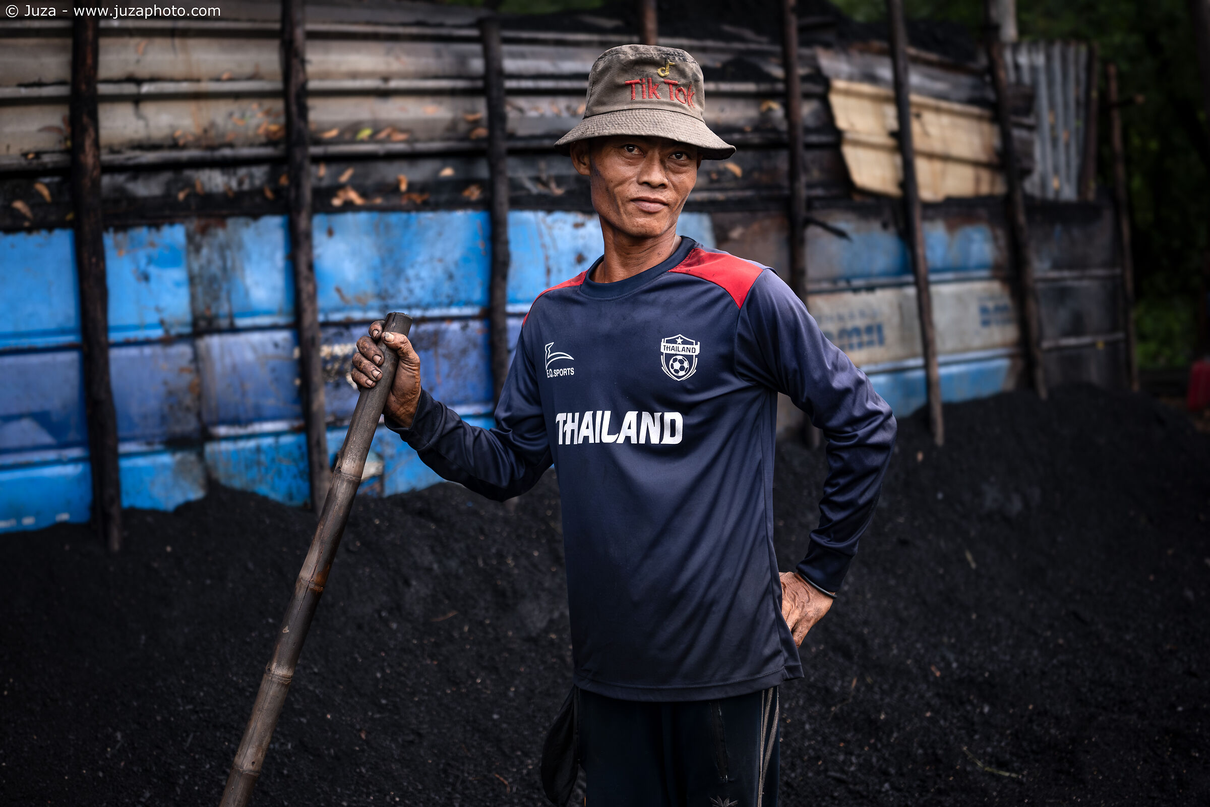 Charcoal Burner, Samae San