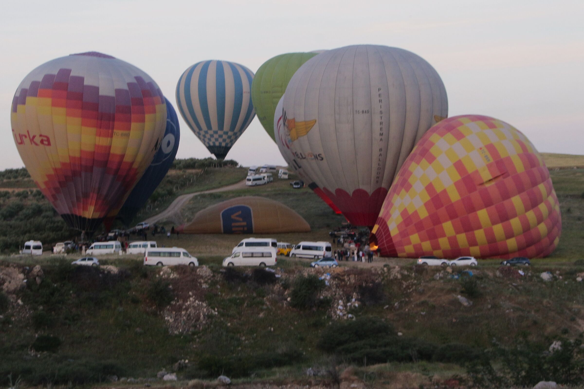 preparations for the preparation of hot air balloons