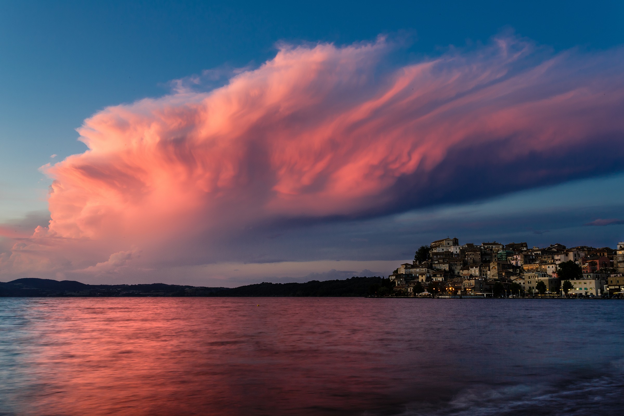 Blue Hour ... Anguillara Sbazia