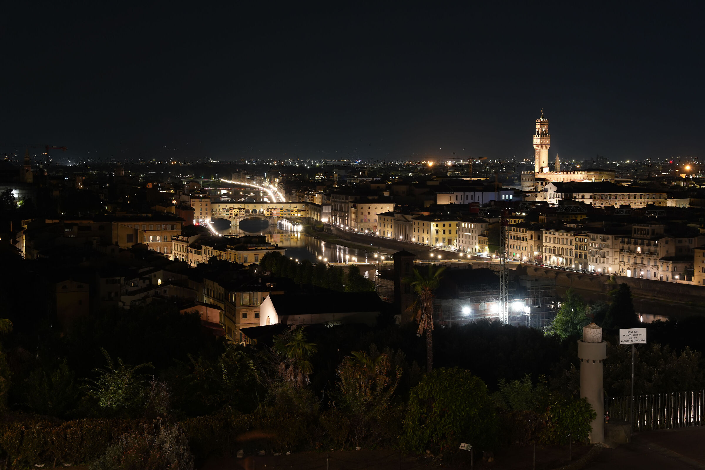 Vista notturna dal piazzale Michelangelo