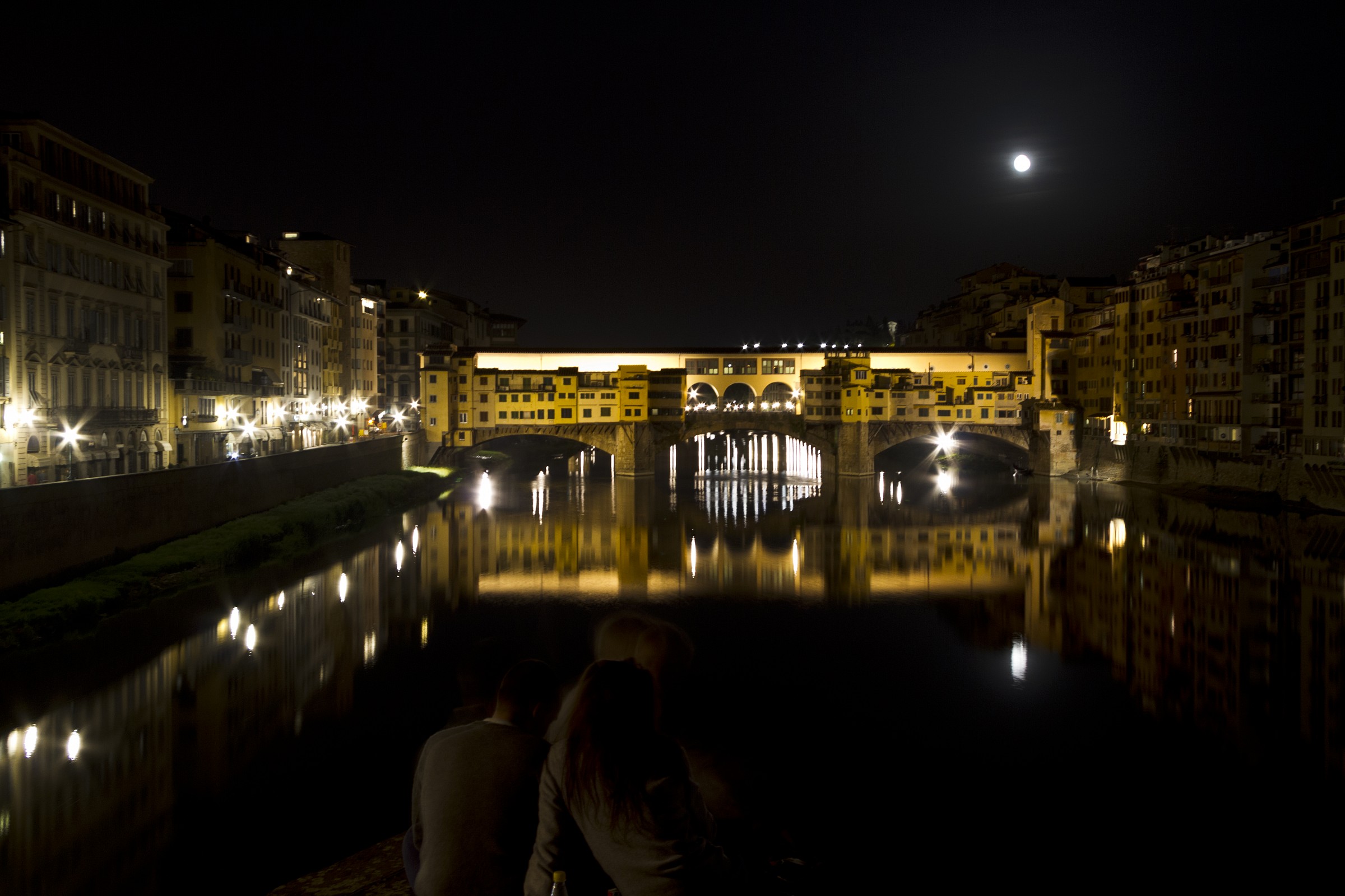 Ponte Vecchio - Canon 7D; ISO 250; f9; 8sec