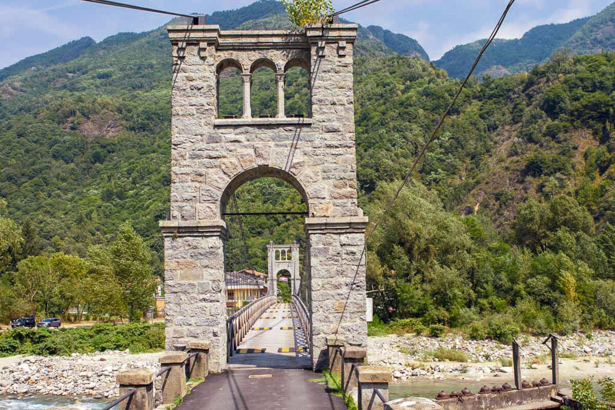 Suspension bridge over the Sesia