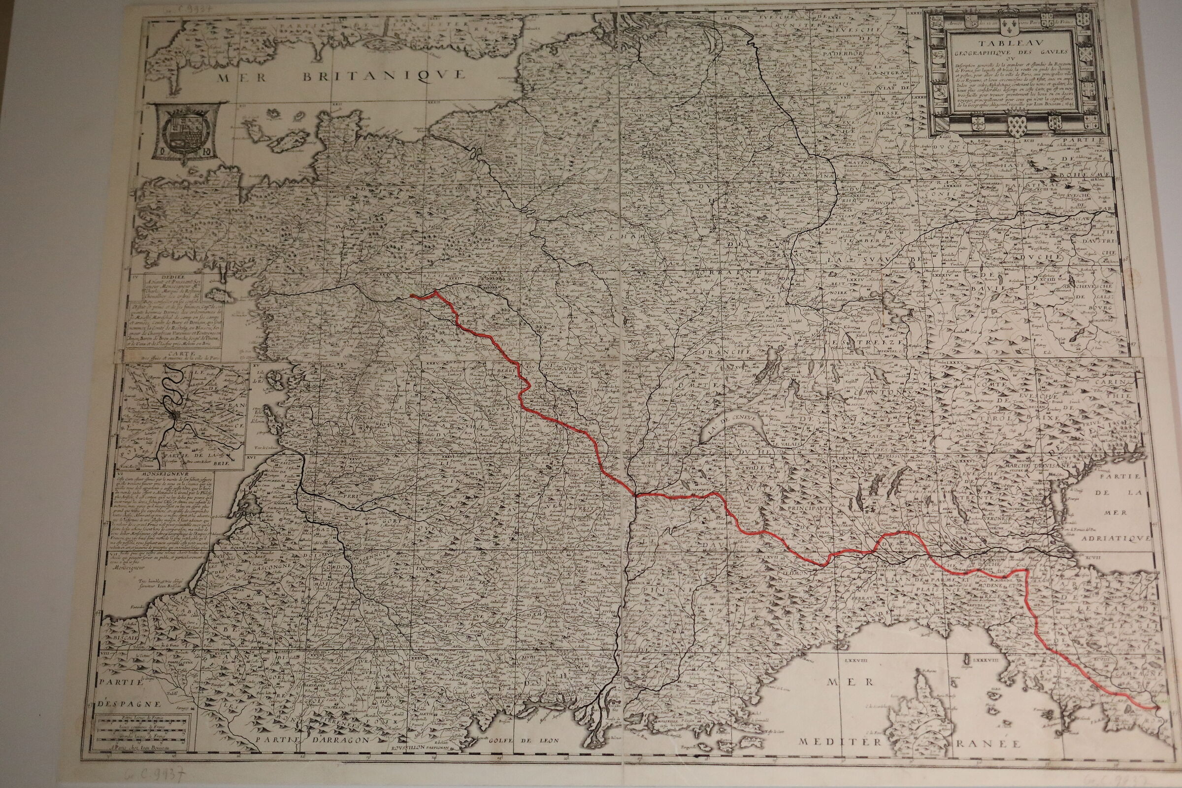 " ISO 6 Thousand 400 " Canon 5 D IV-35, F. 2 IS USM