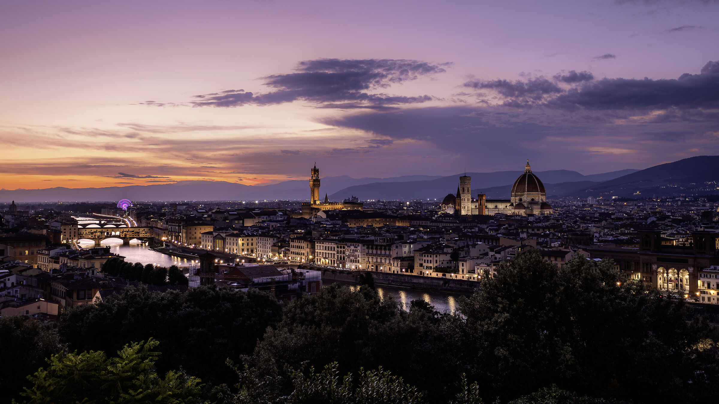 Firenze l'è piccina, e vista dal piazzale pare un...