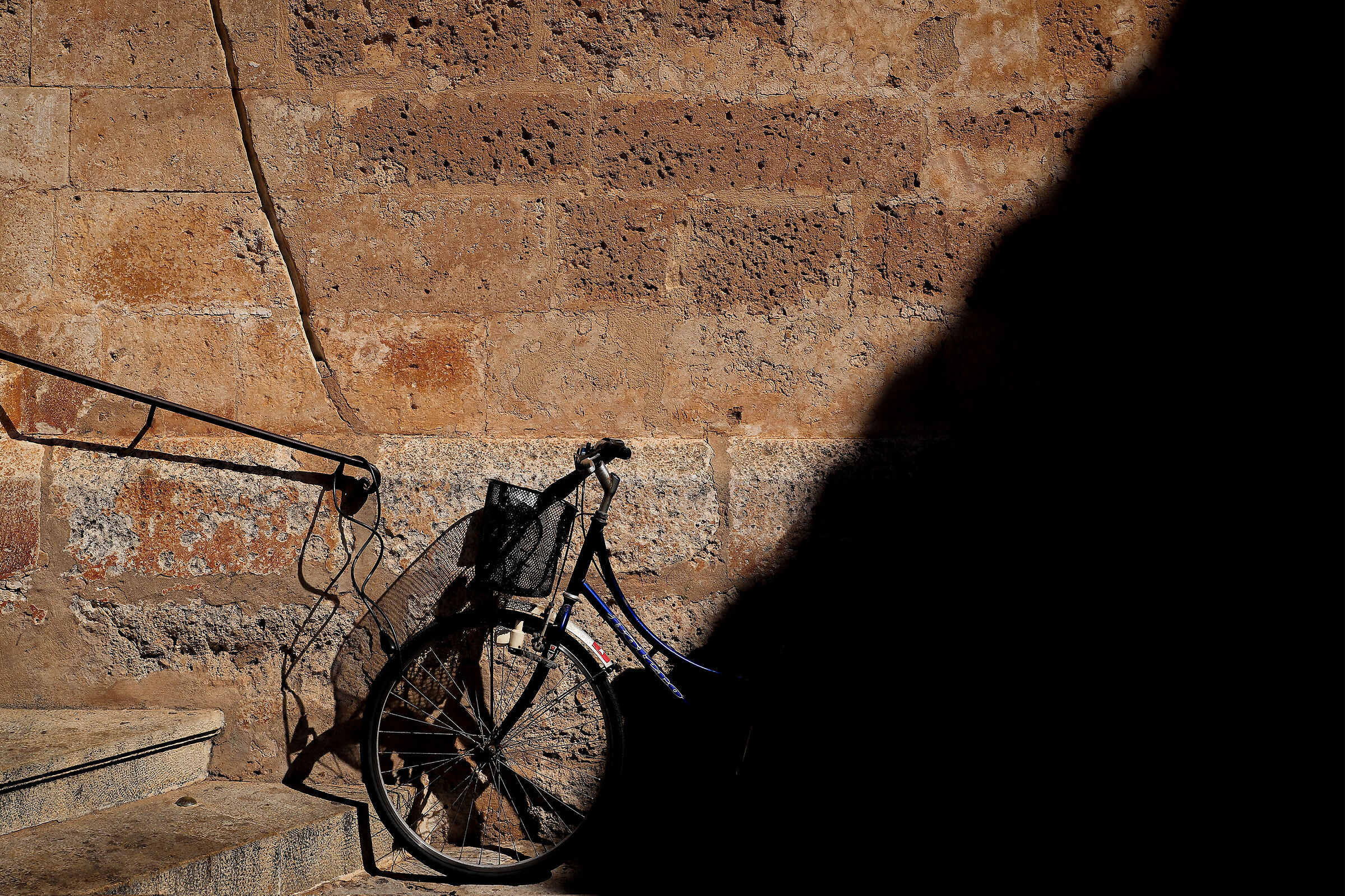 1/4 shade for a medium