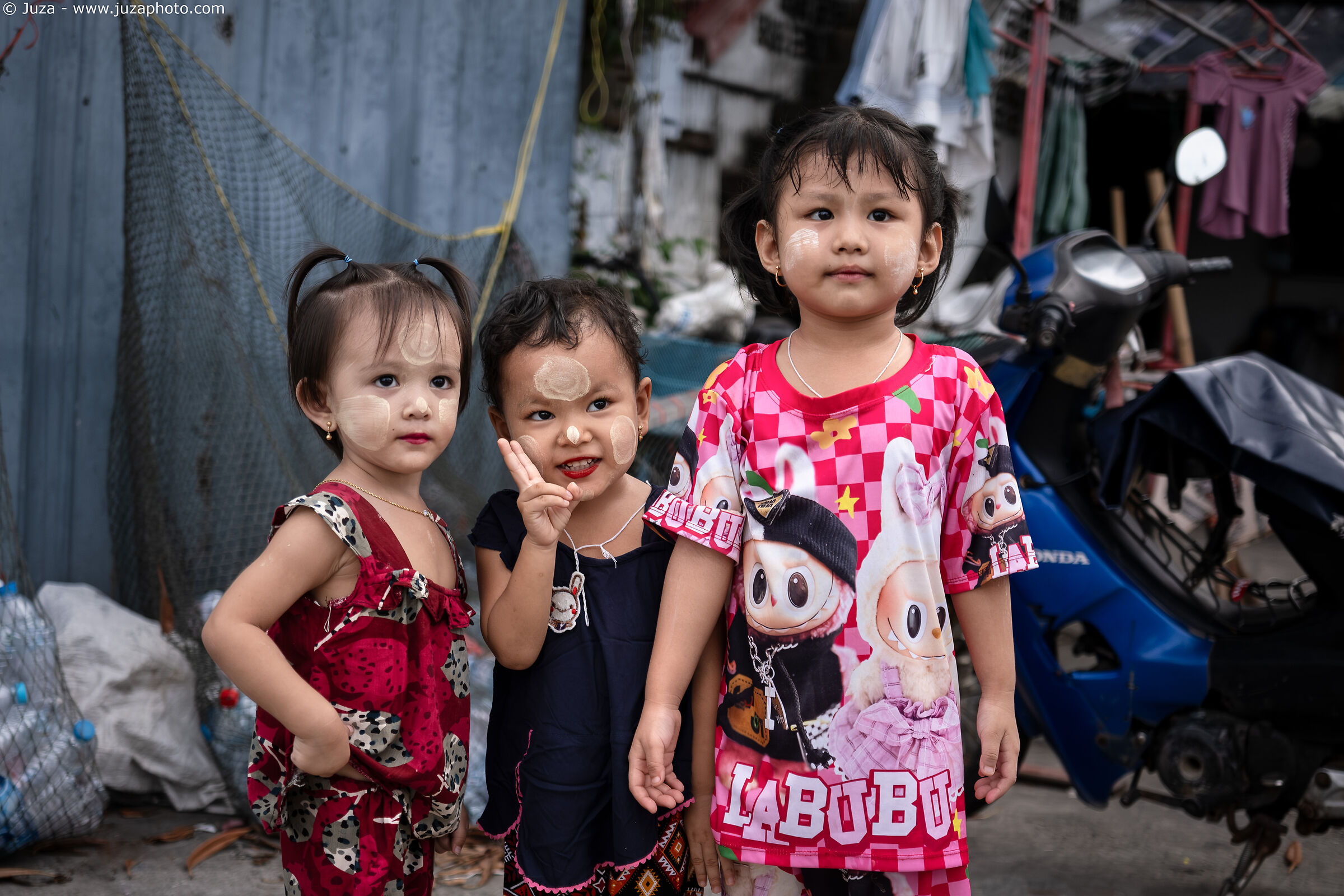 Burmese girls
