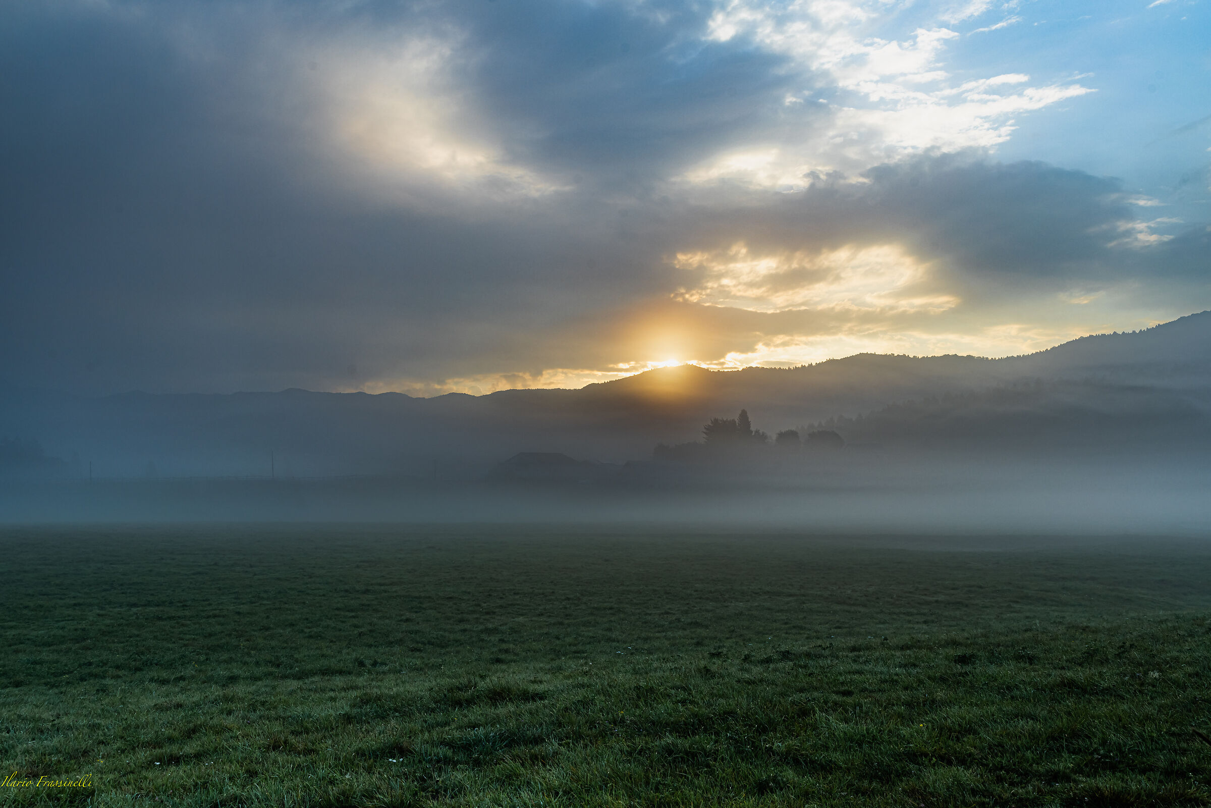 Il sole fa capolino in Piana del Cansiglio