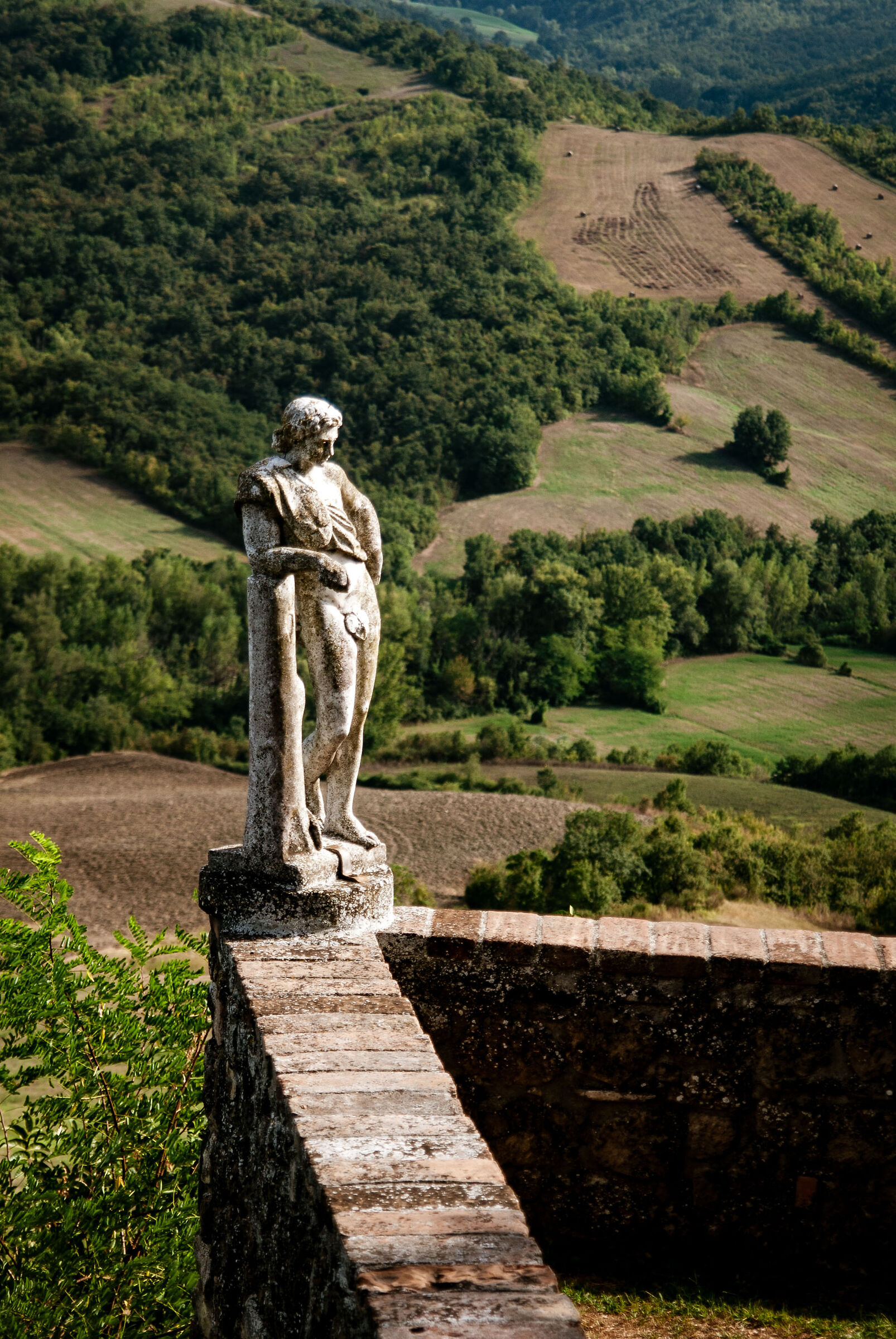 Statua del borgo di Vigoleno