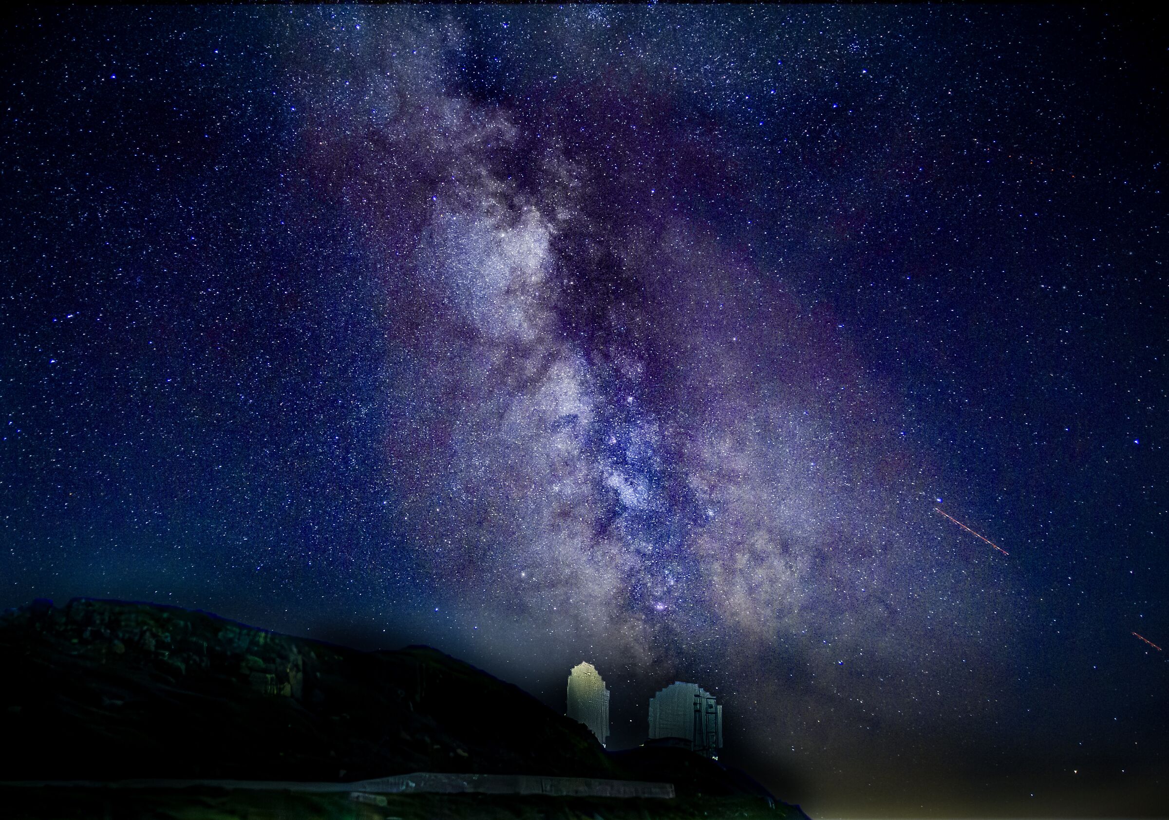 Milky Way roosters' hump