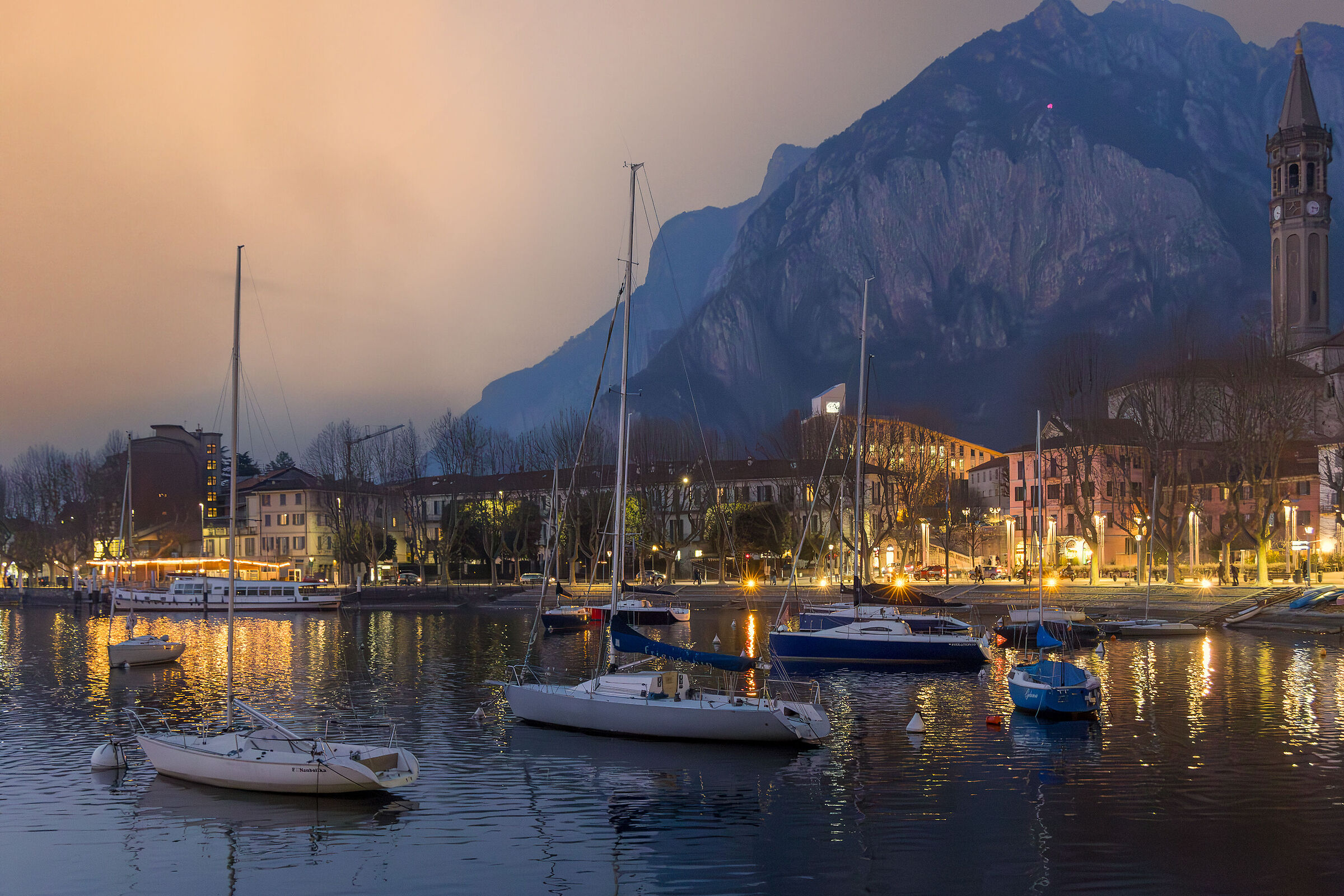 Lecco by Night
