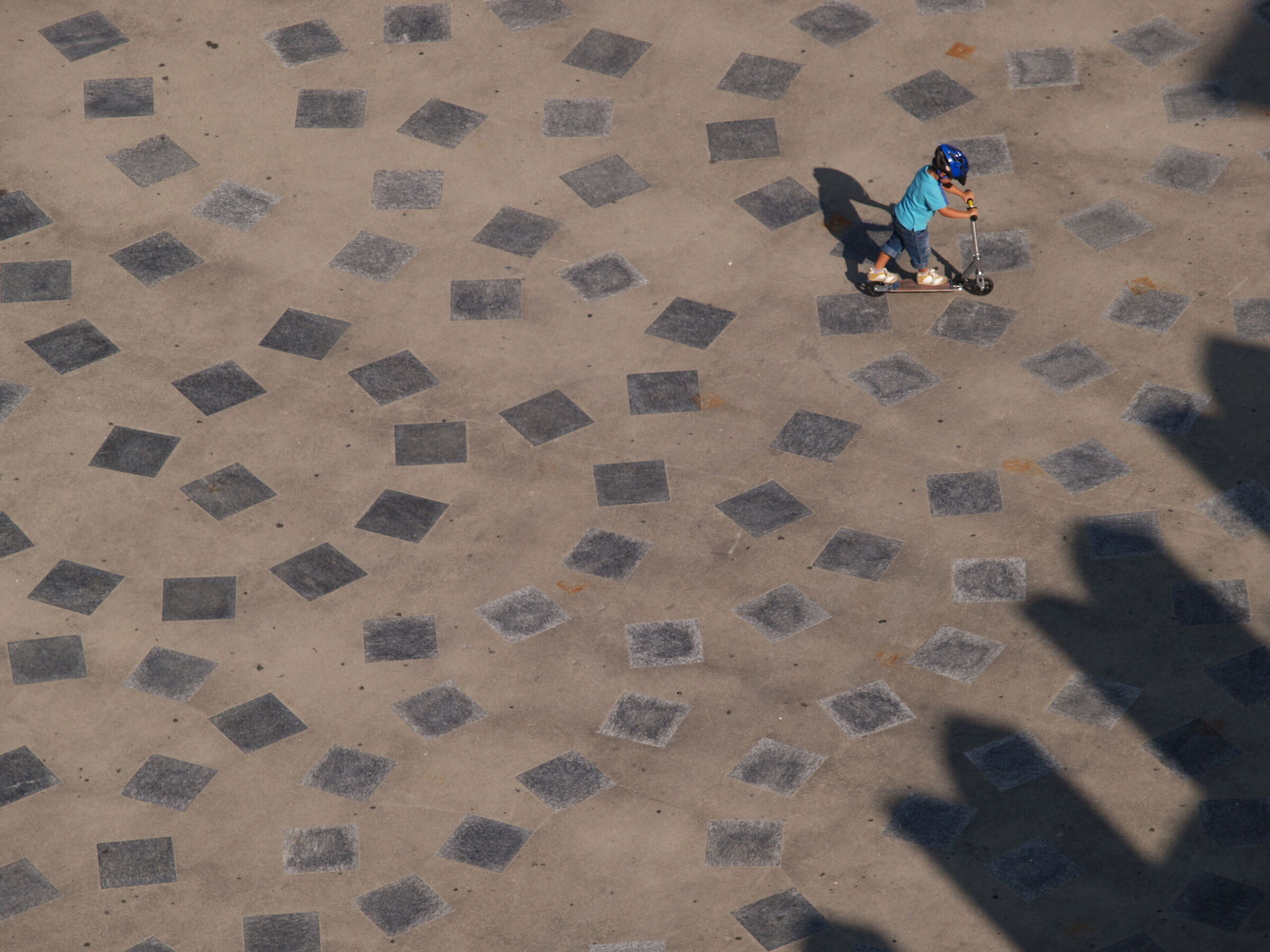 Full speed ahead... in the shadow of the castle