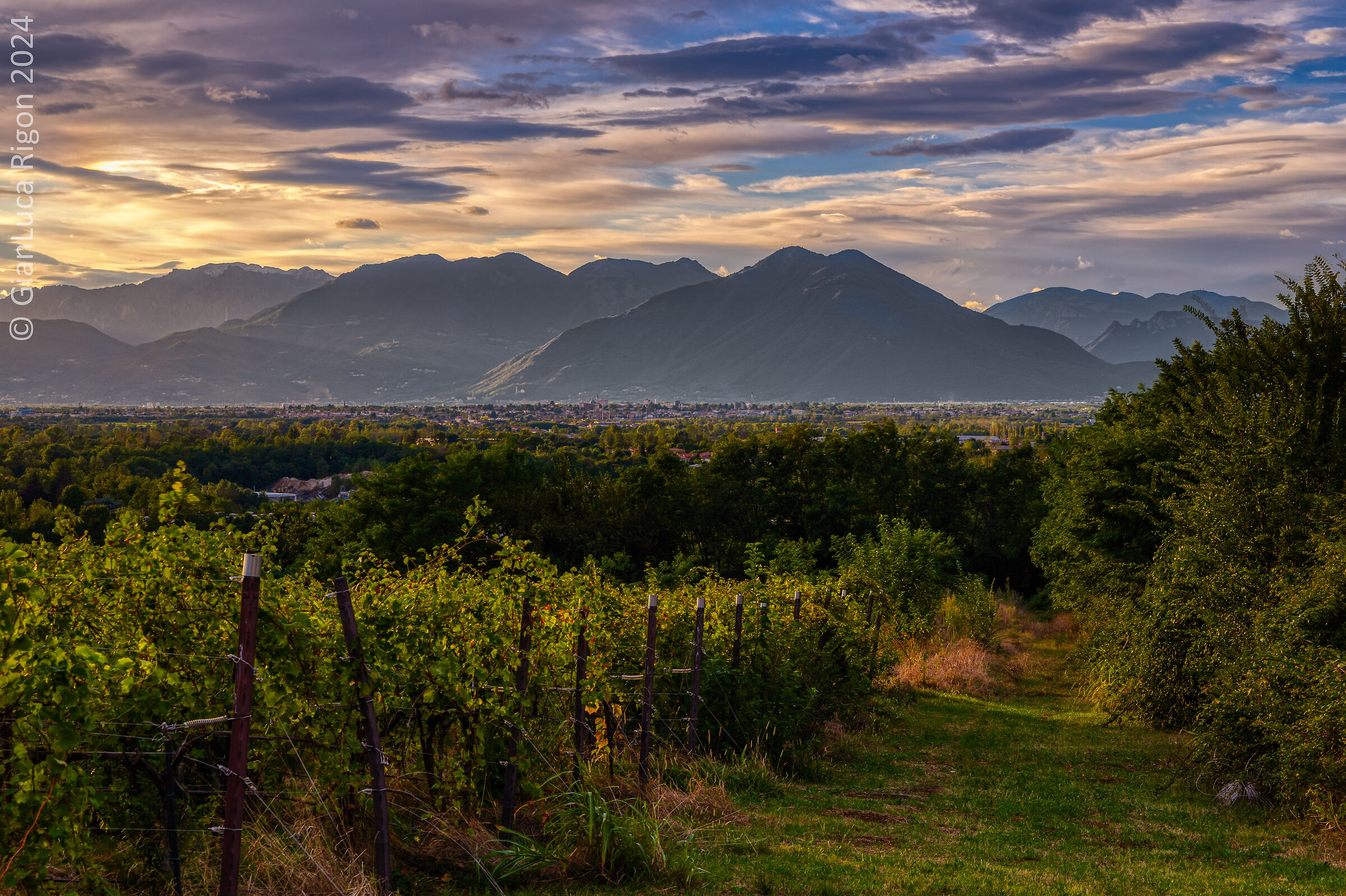 Vista sul Monte Summano
