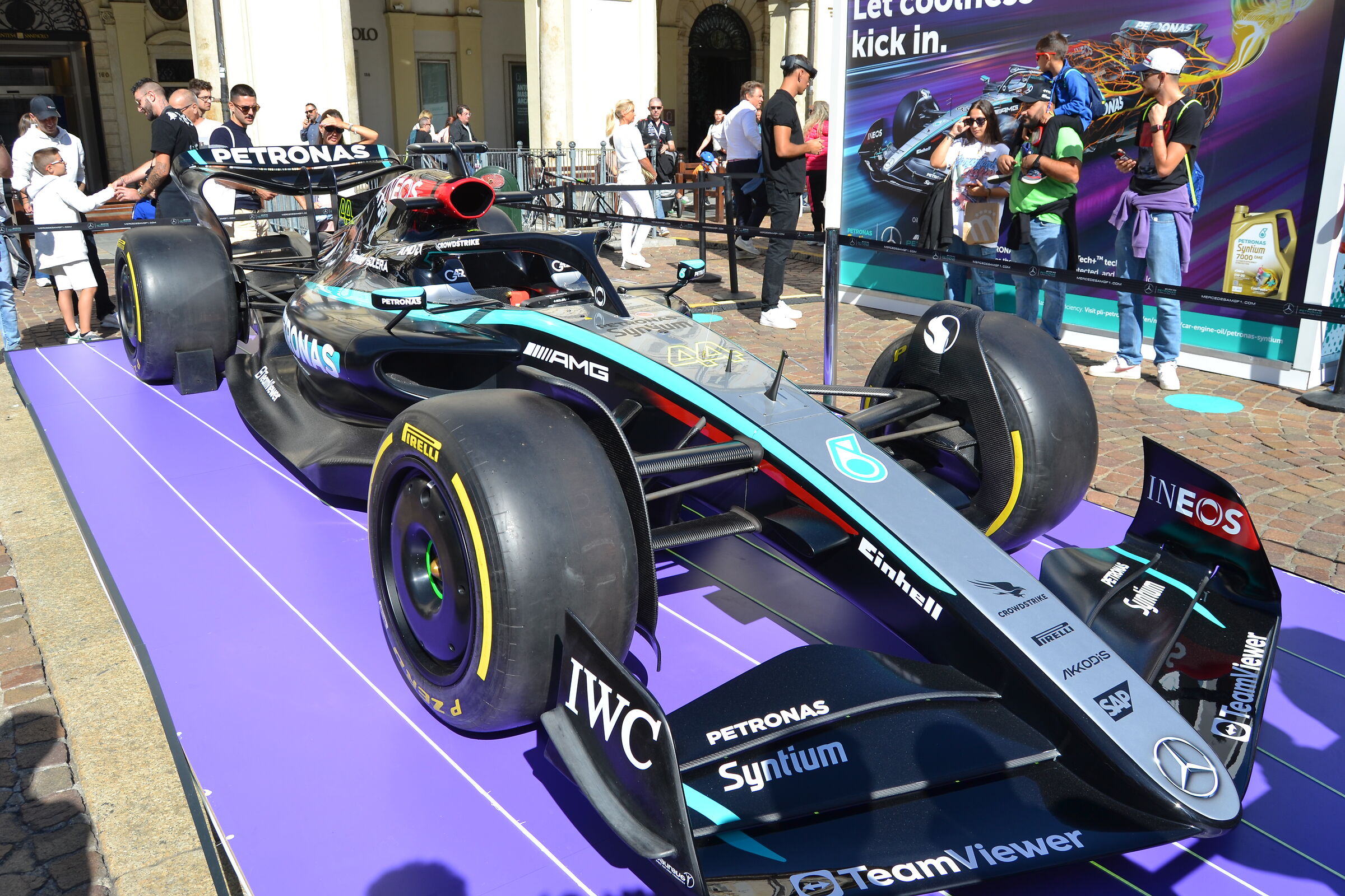 MERCEDES W15E #44 HAMILTON