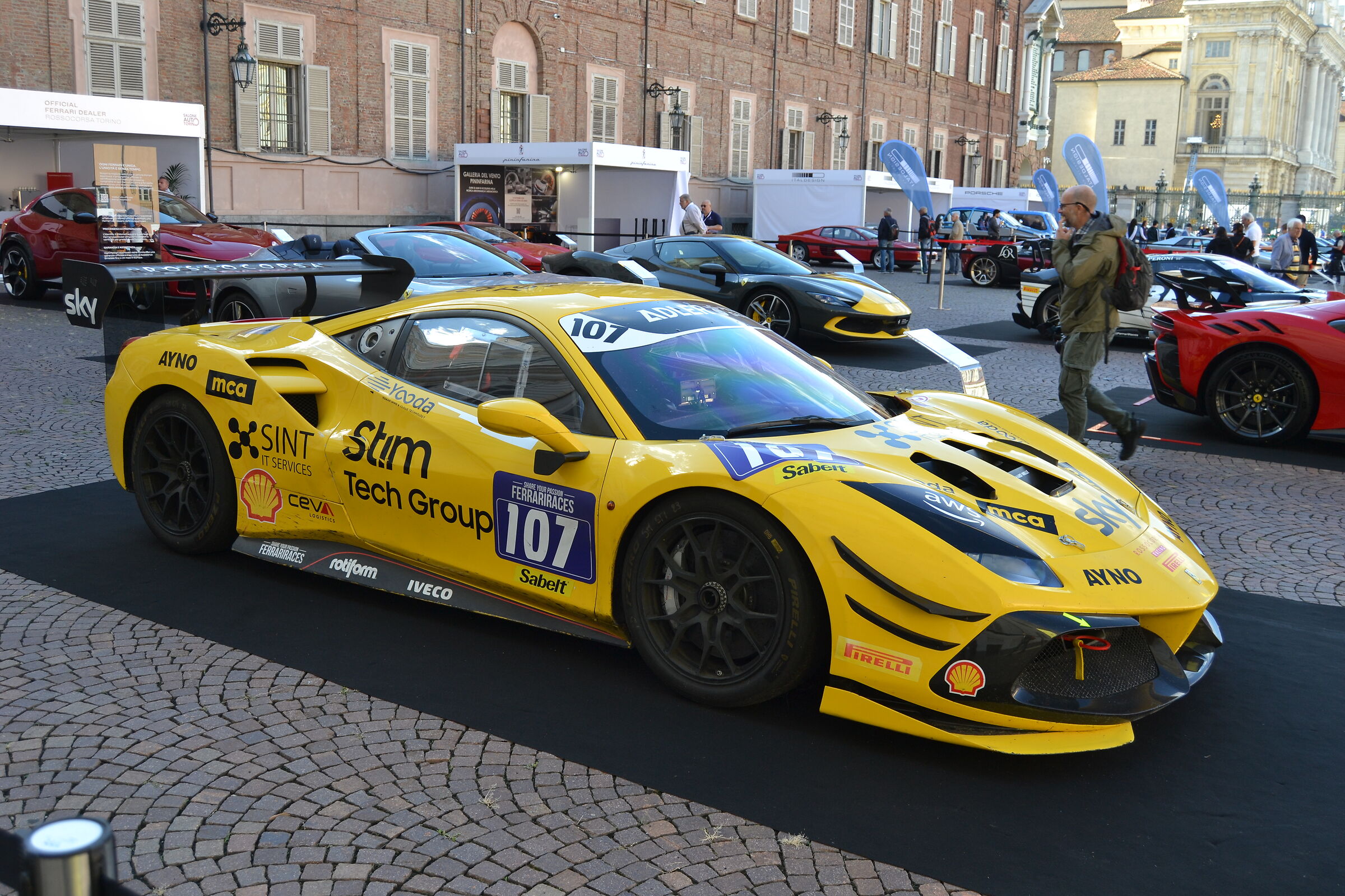 FERRARI 488 GT3