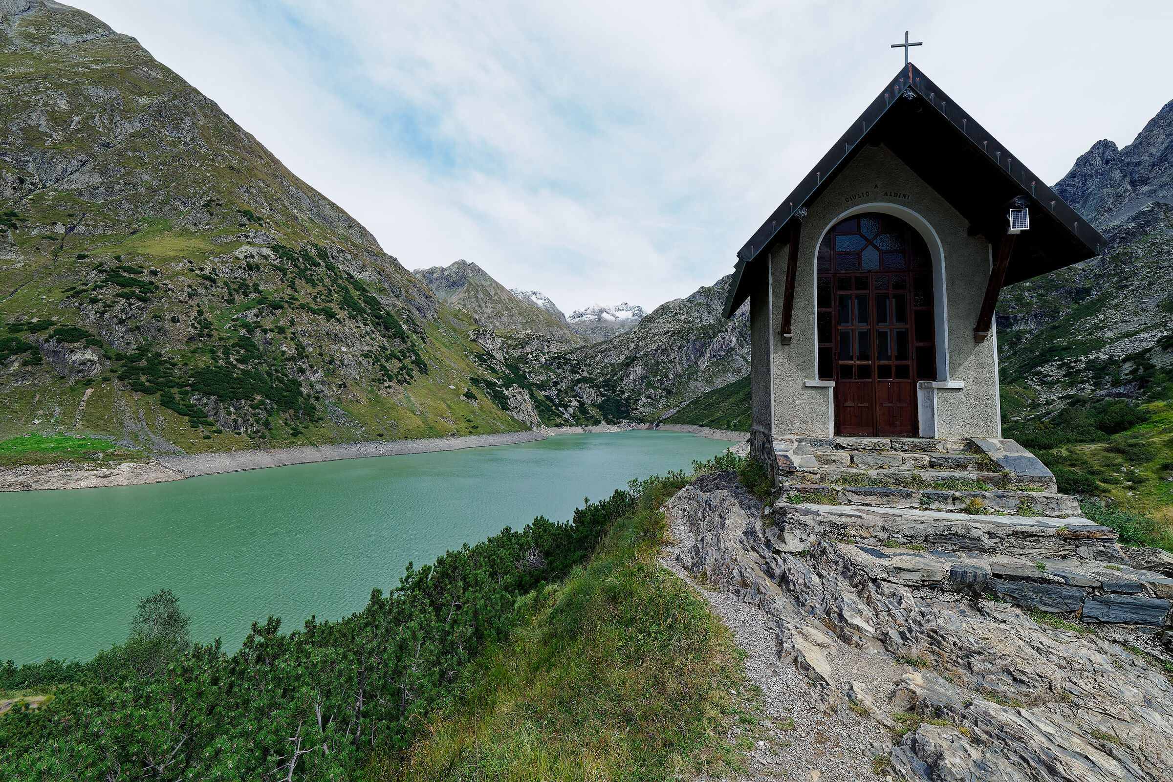 The lake and the church