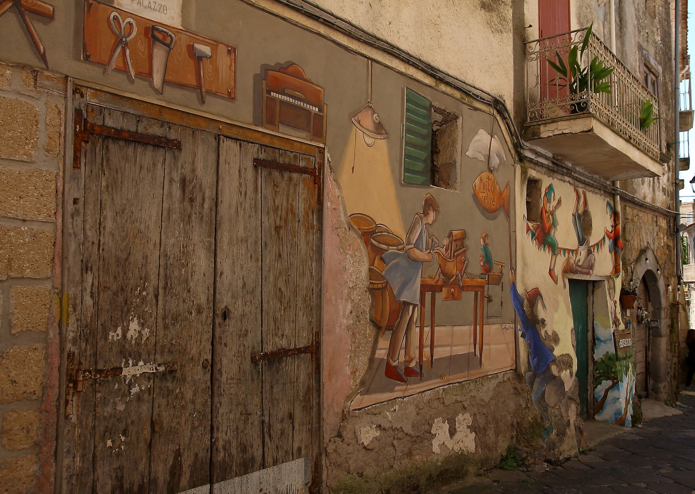 Murals in Valogno