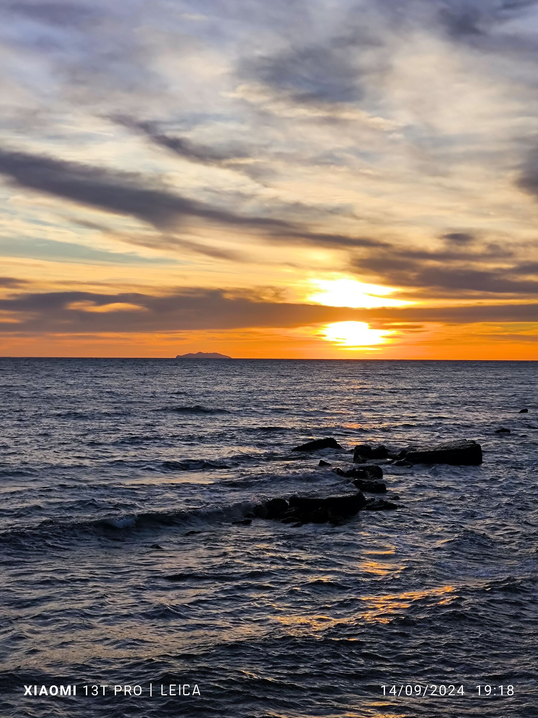 Tramonto sul mare