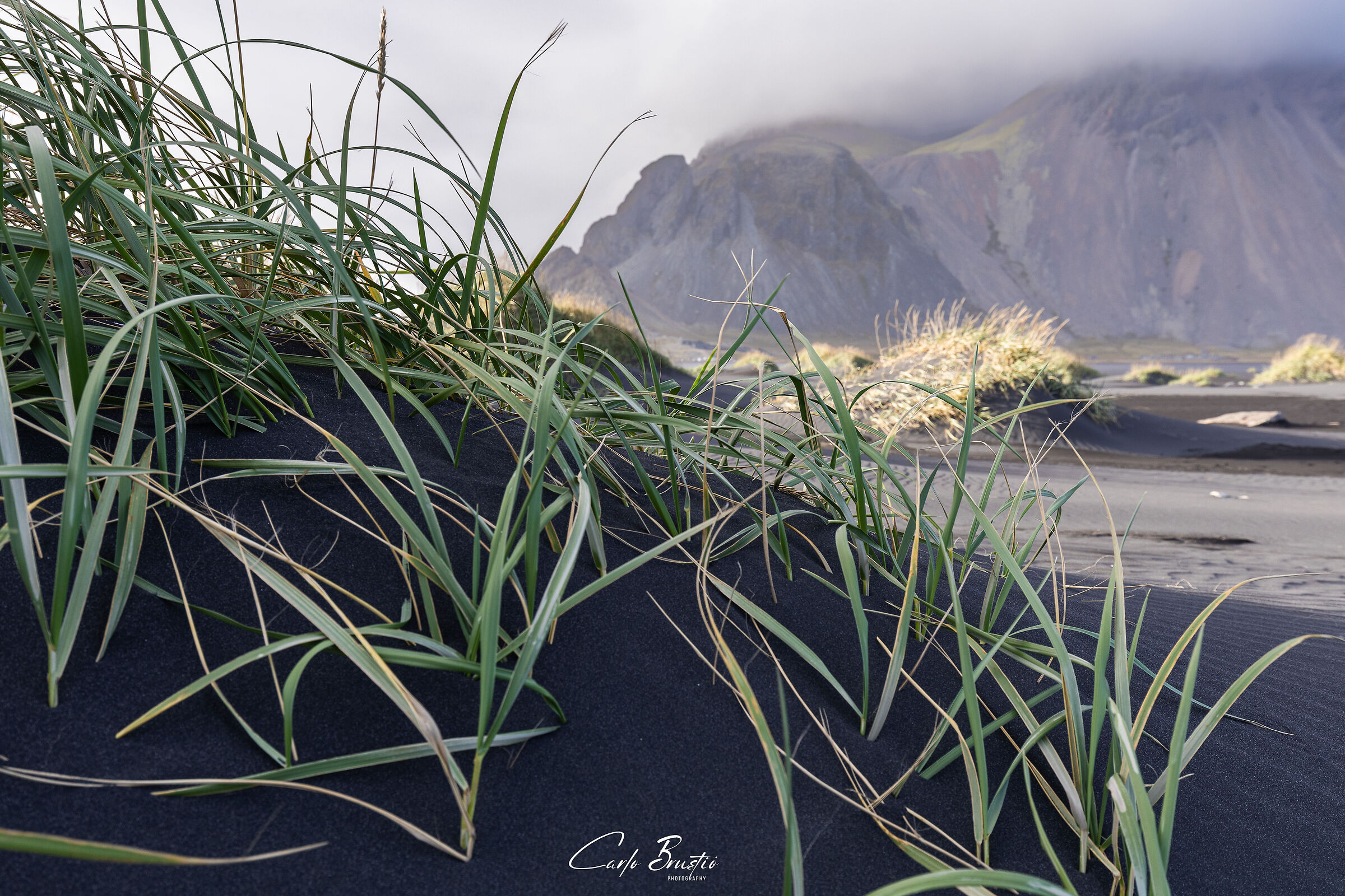 ice gate - Vatnajökull glacier
