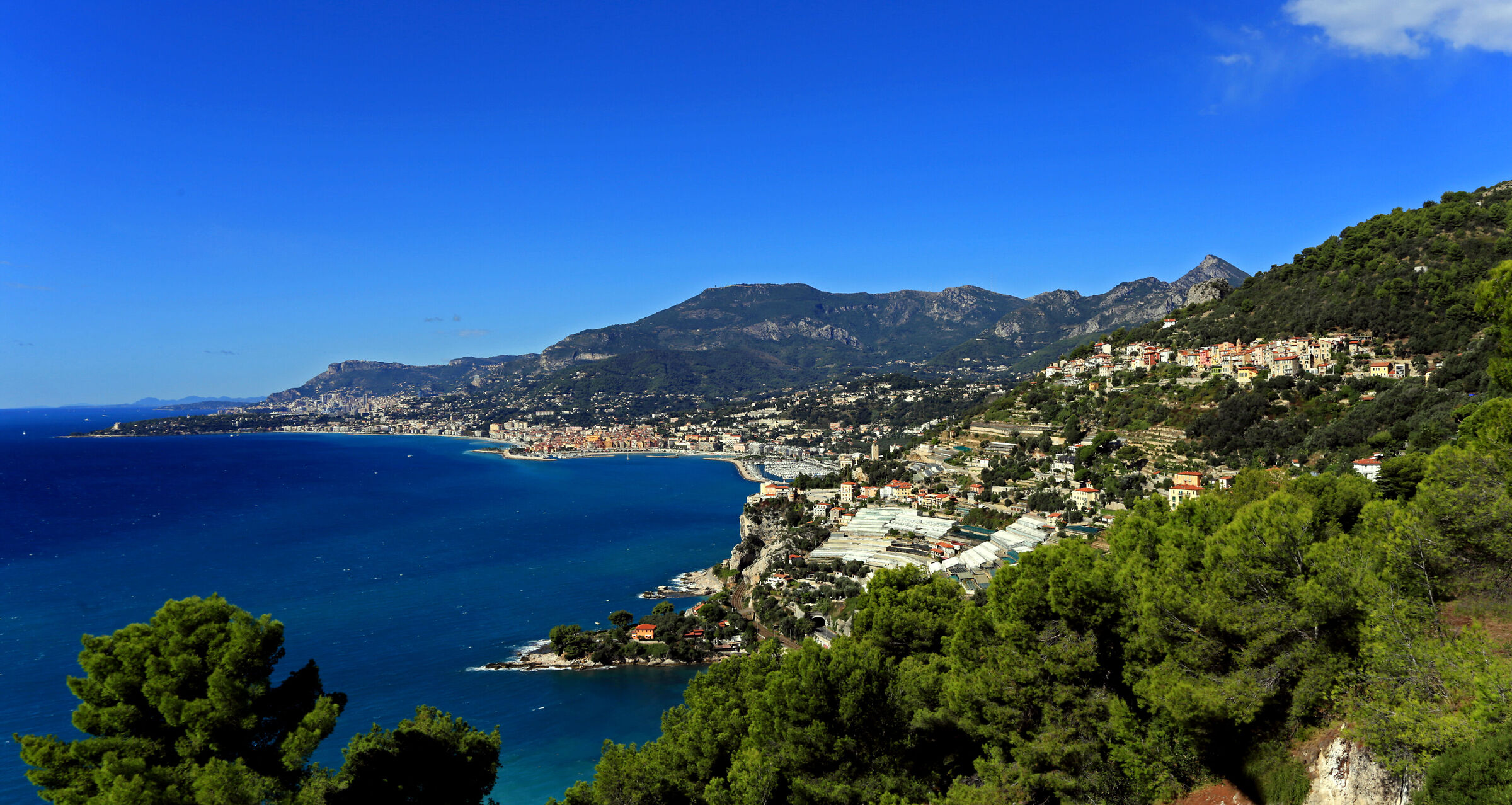 Panorama border area