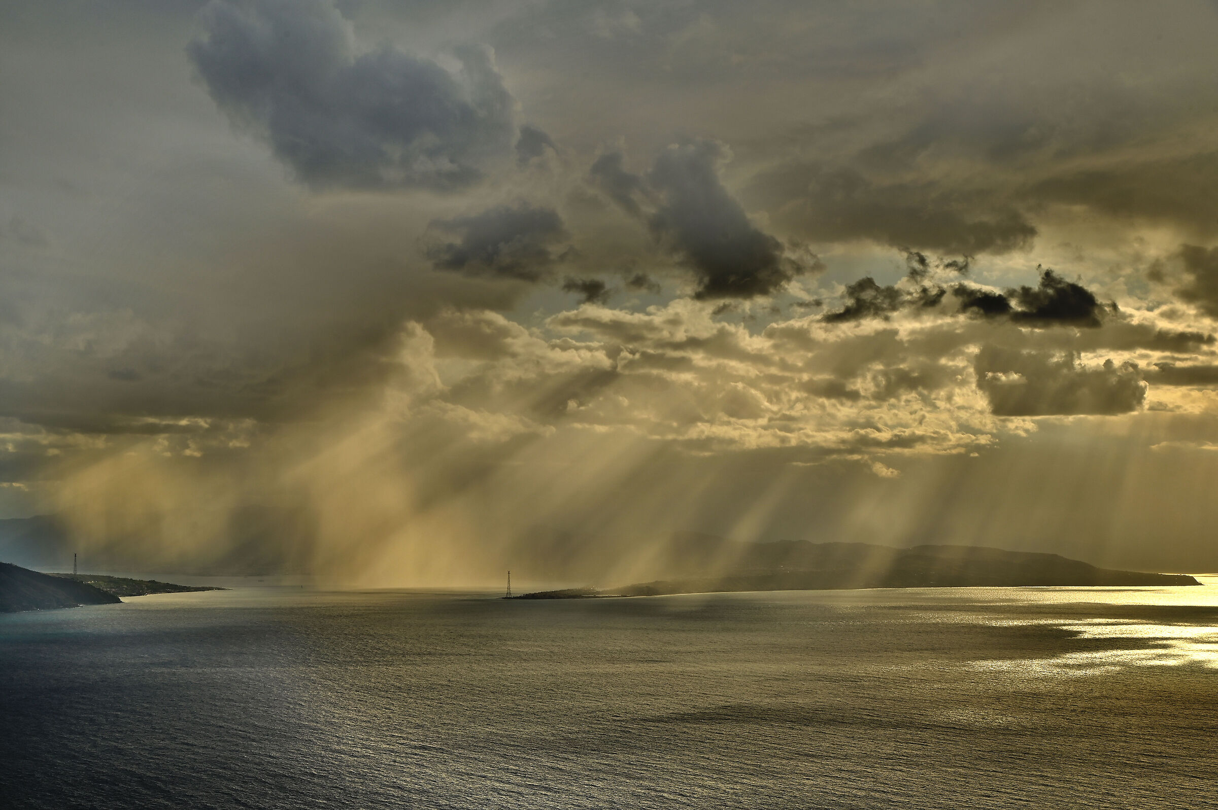 Tra uno scroscio di pioggia ed un diluvio di luce