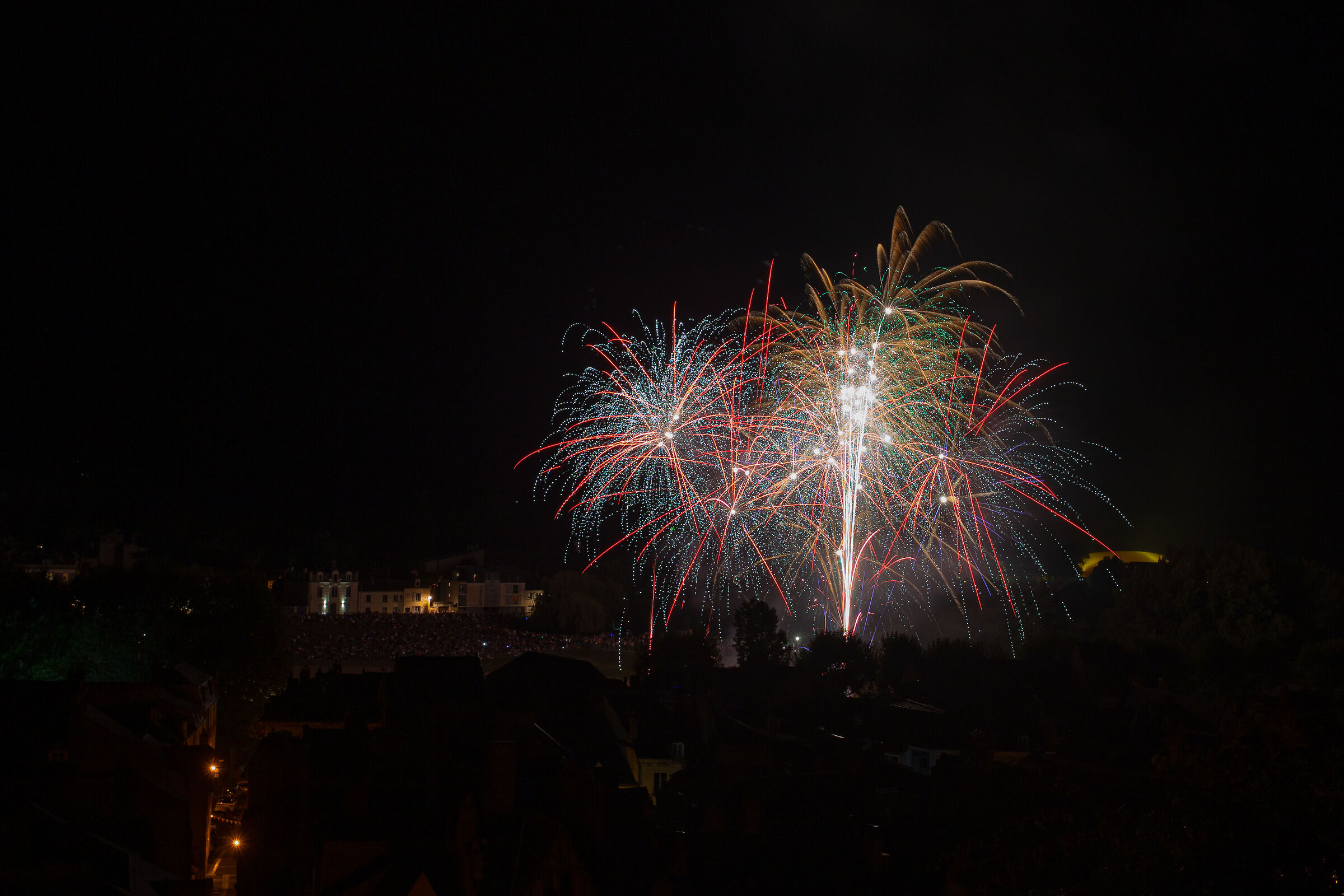 chinon2