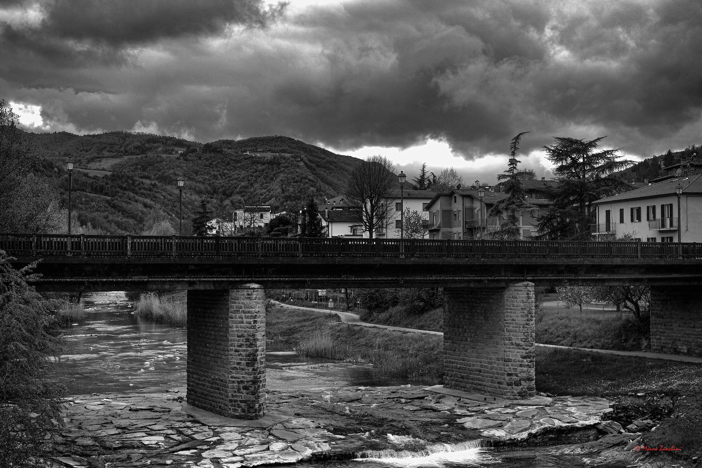 ponte sul fiume Bidente  comune S. Sofia( Forlì-Cesen...