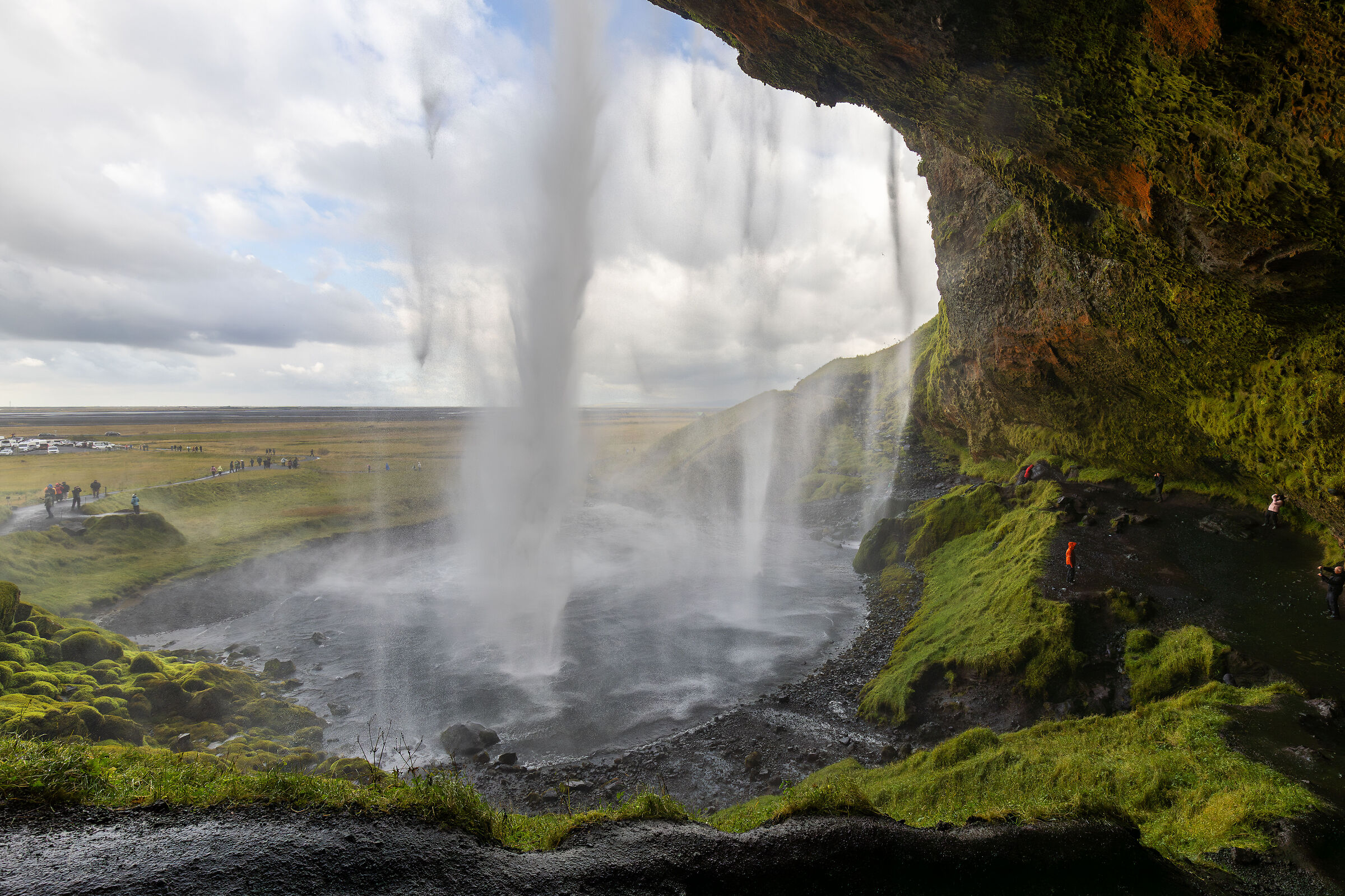 Seljalandsfoss water fall