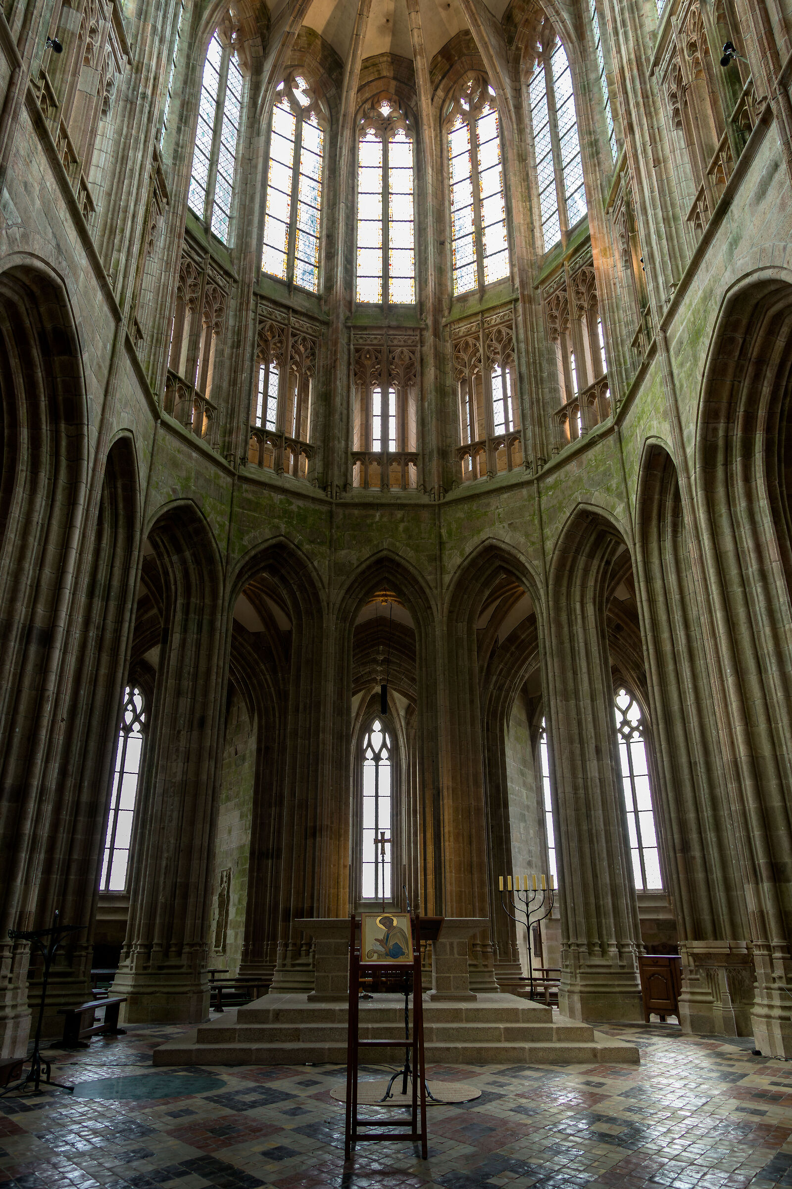 Abbazia di Mont Saint Michele interno