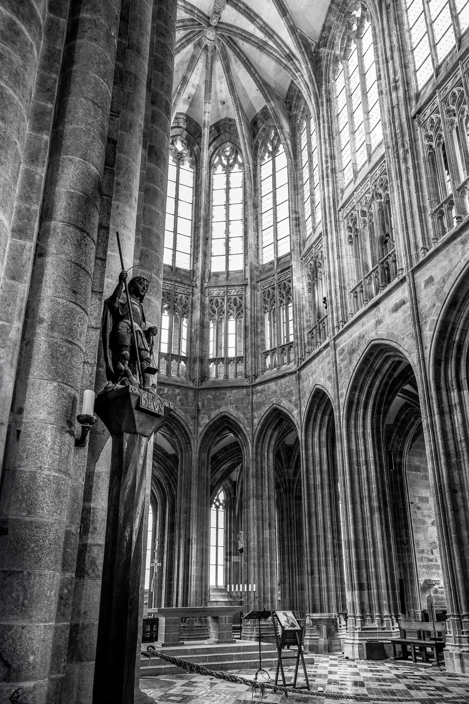 Abbazia di Mont Saint Michele interno