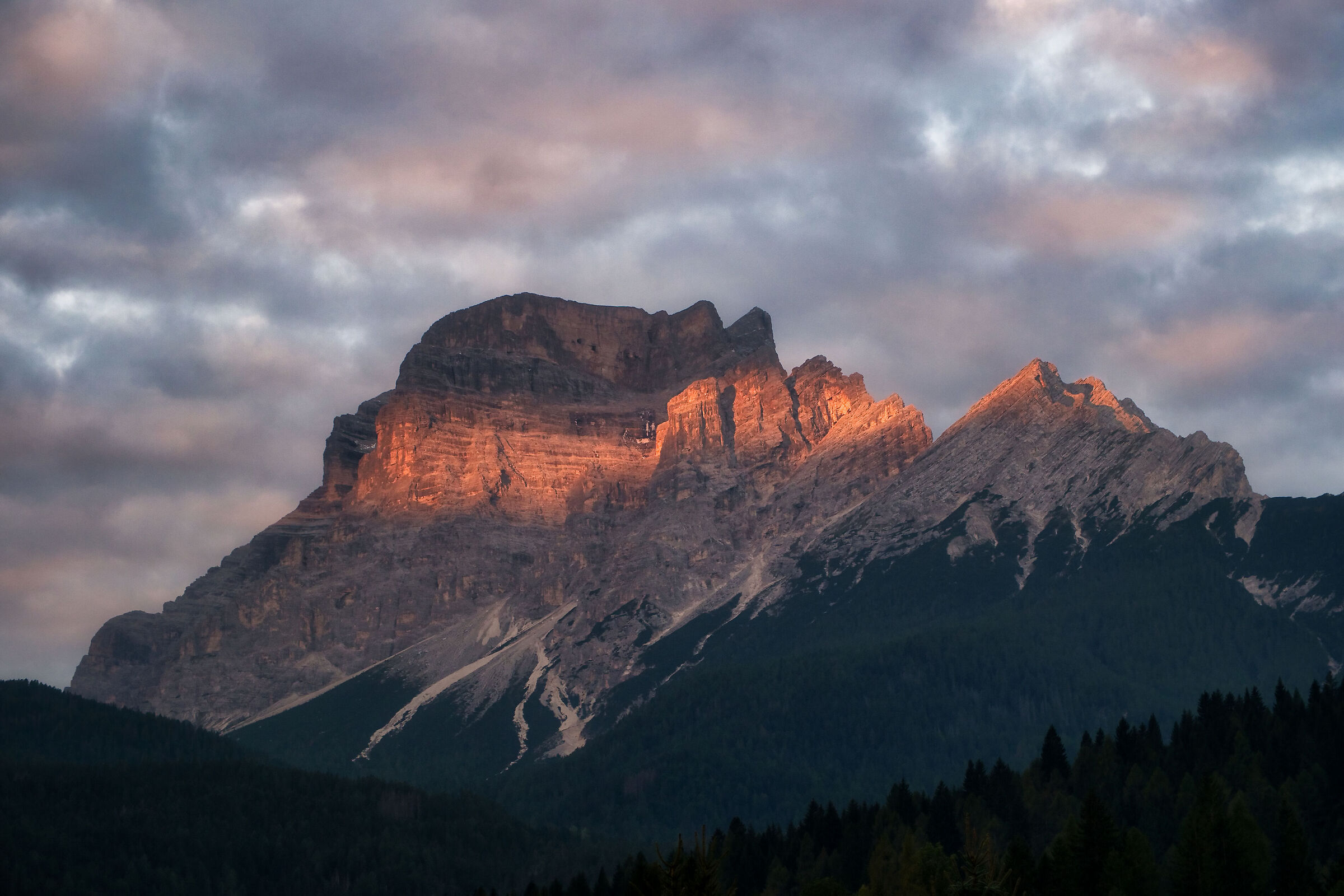 The dawn of the first day of autumn