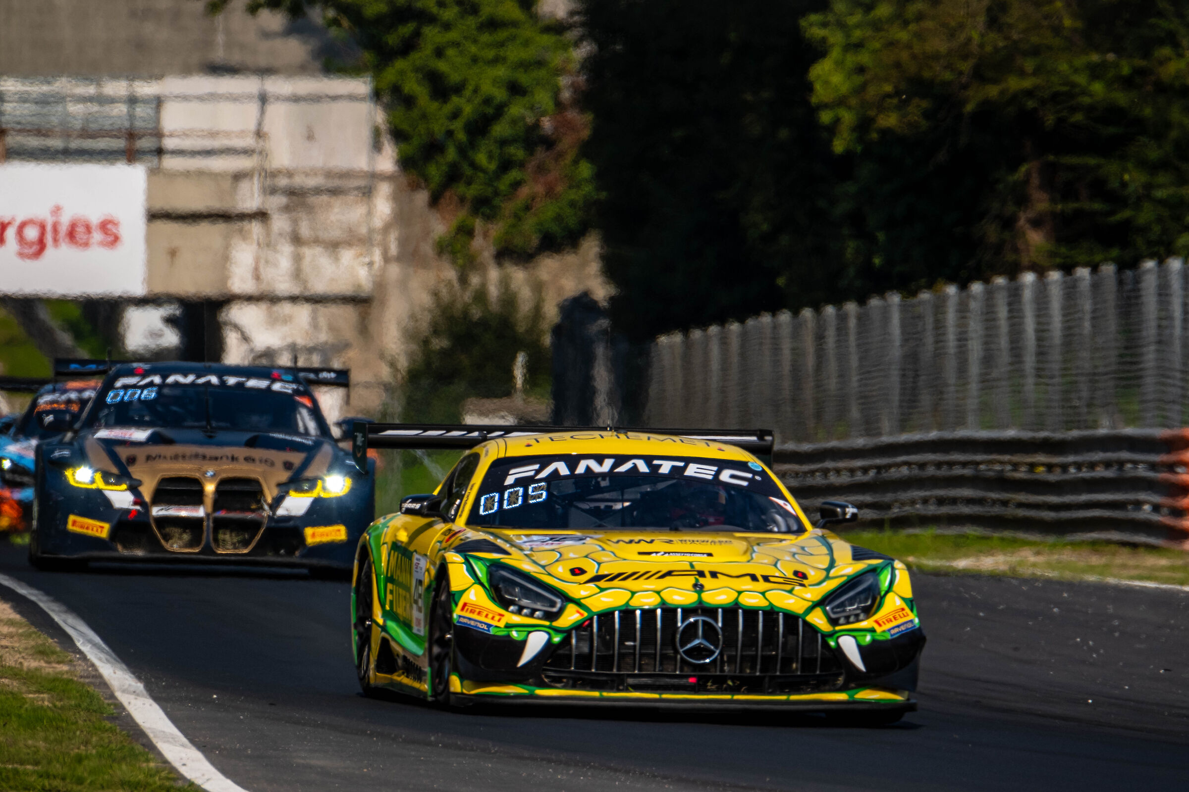 48 - Winward Mercedes