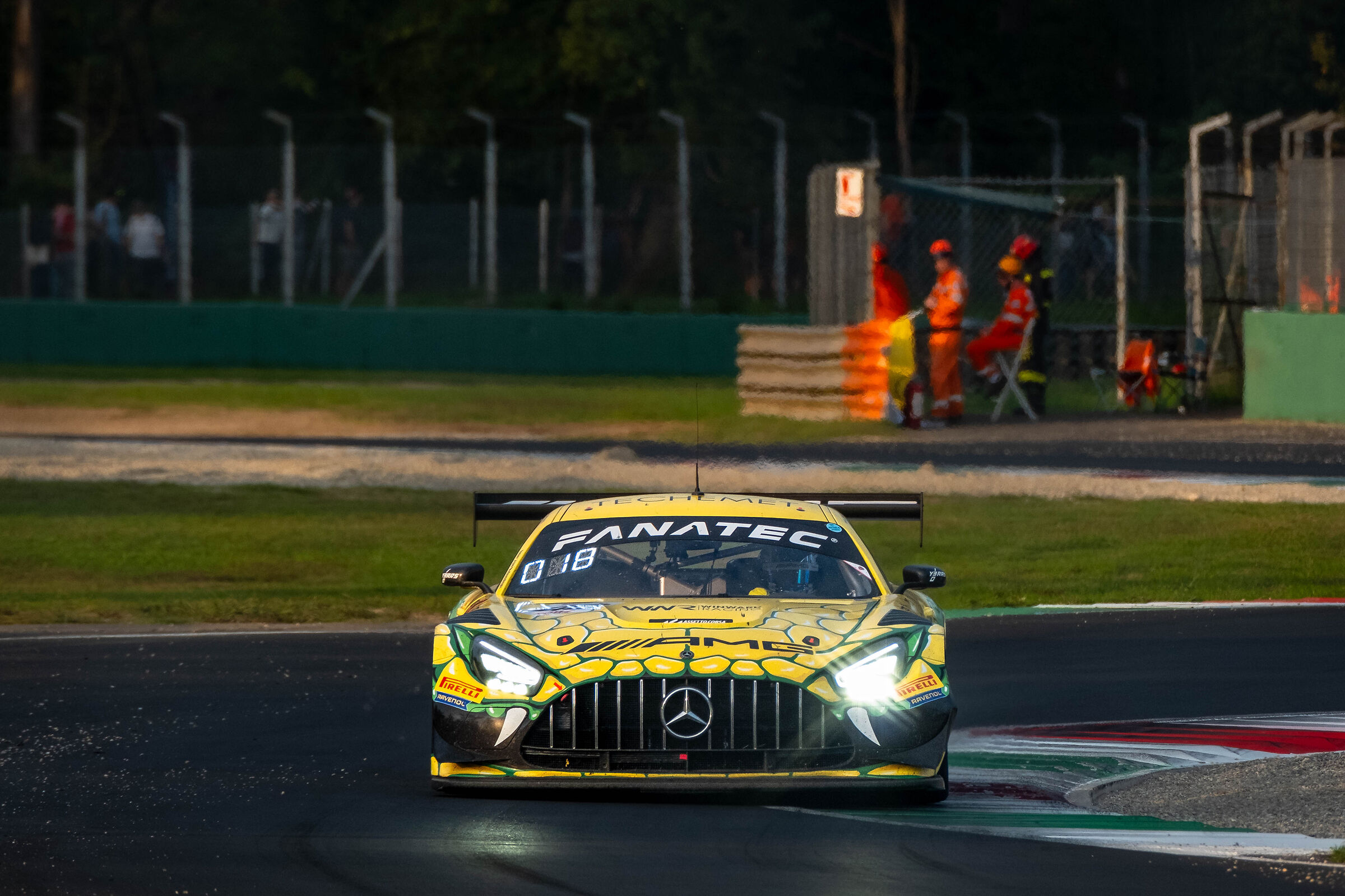 48 - Winward Mercedes