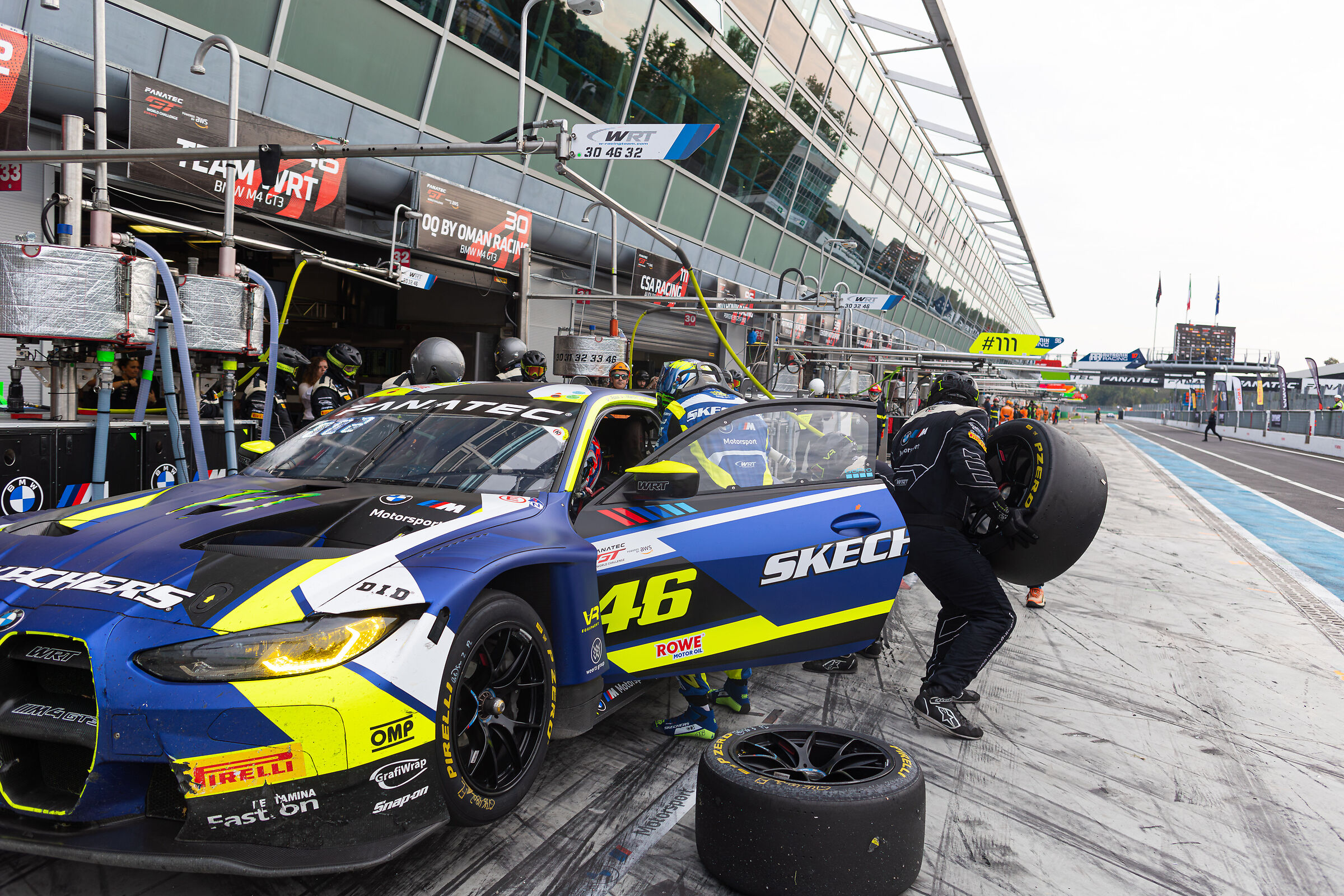 Driver and tyre change