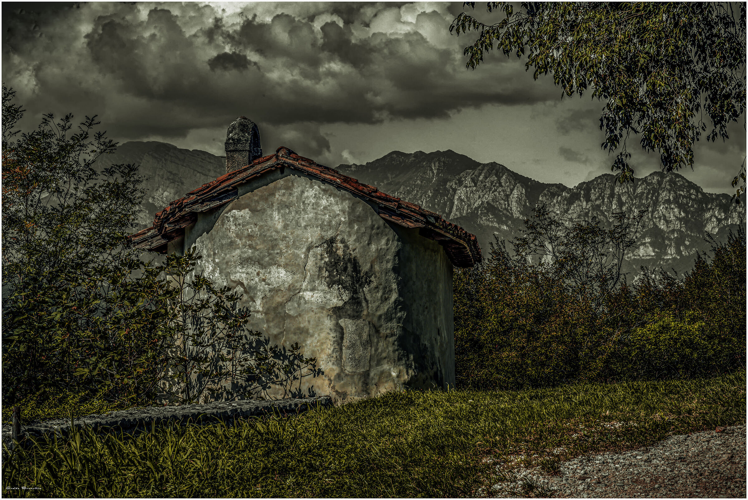 Si fa sera nella serenità.