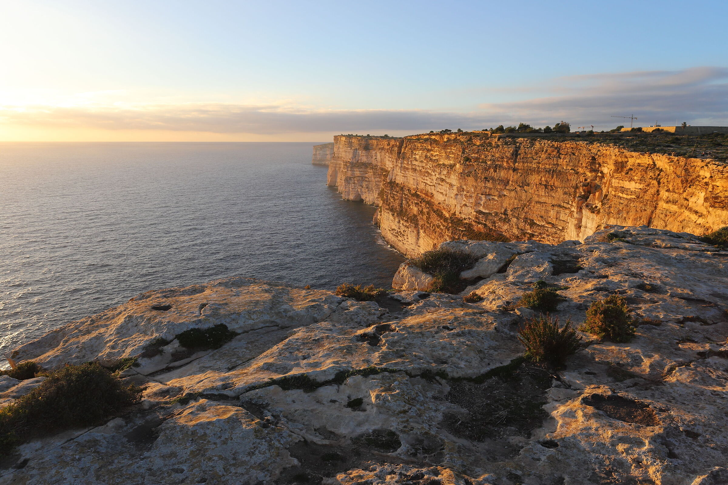 Gozo, Tà Cenc cliffs