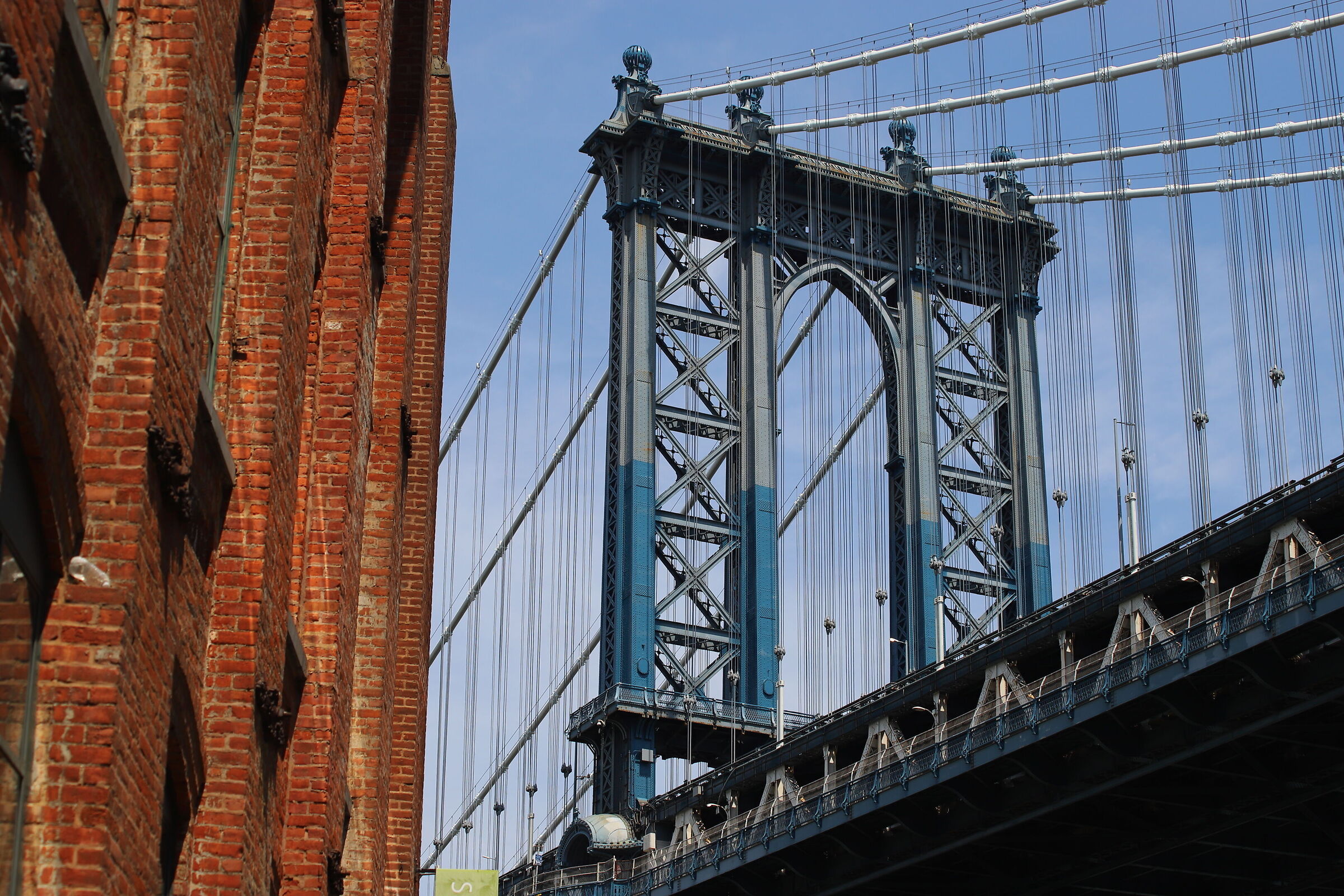 Manhattan bridge from Dumbo