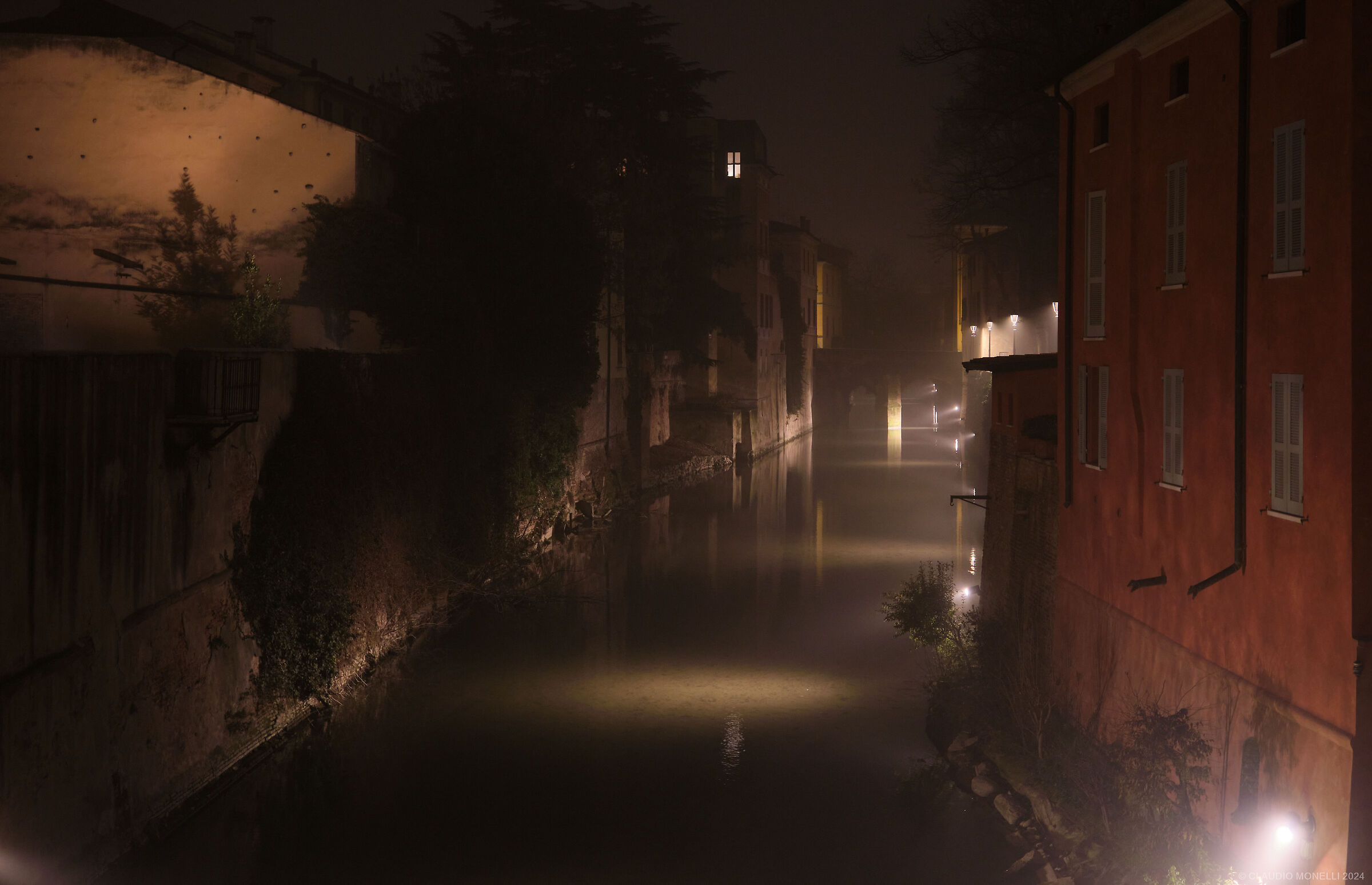 The Rio di Mantova, from Giulio Romano's fishmongers