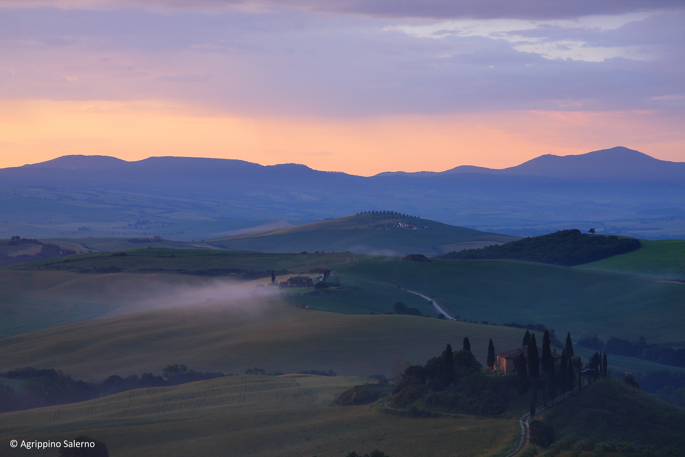 Early morning sun in Tuscany