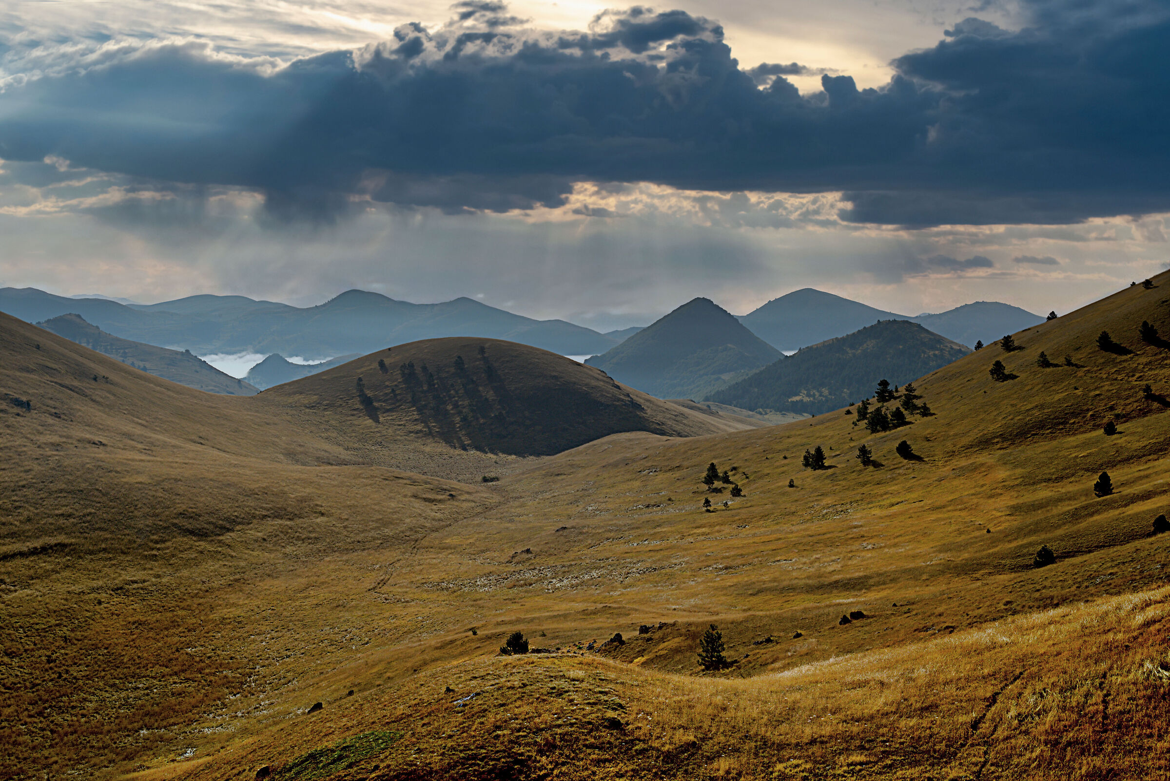 Lights and shadows on the way to the Gran Sasso